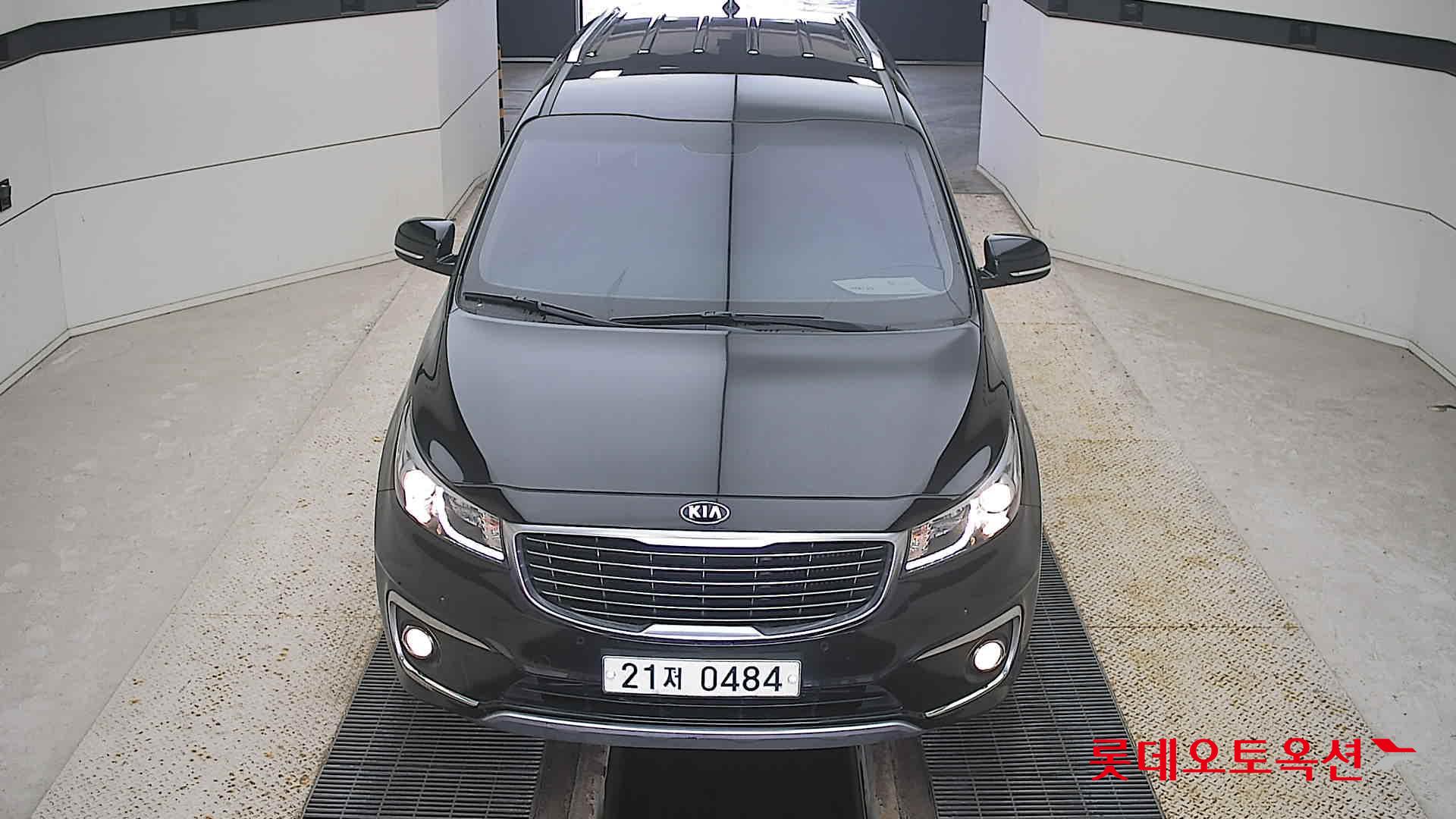 Kia New Carnival