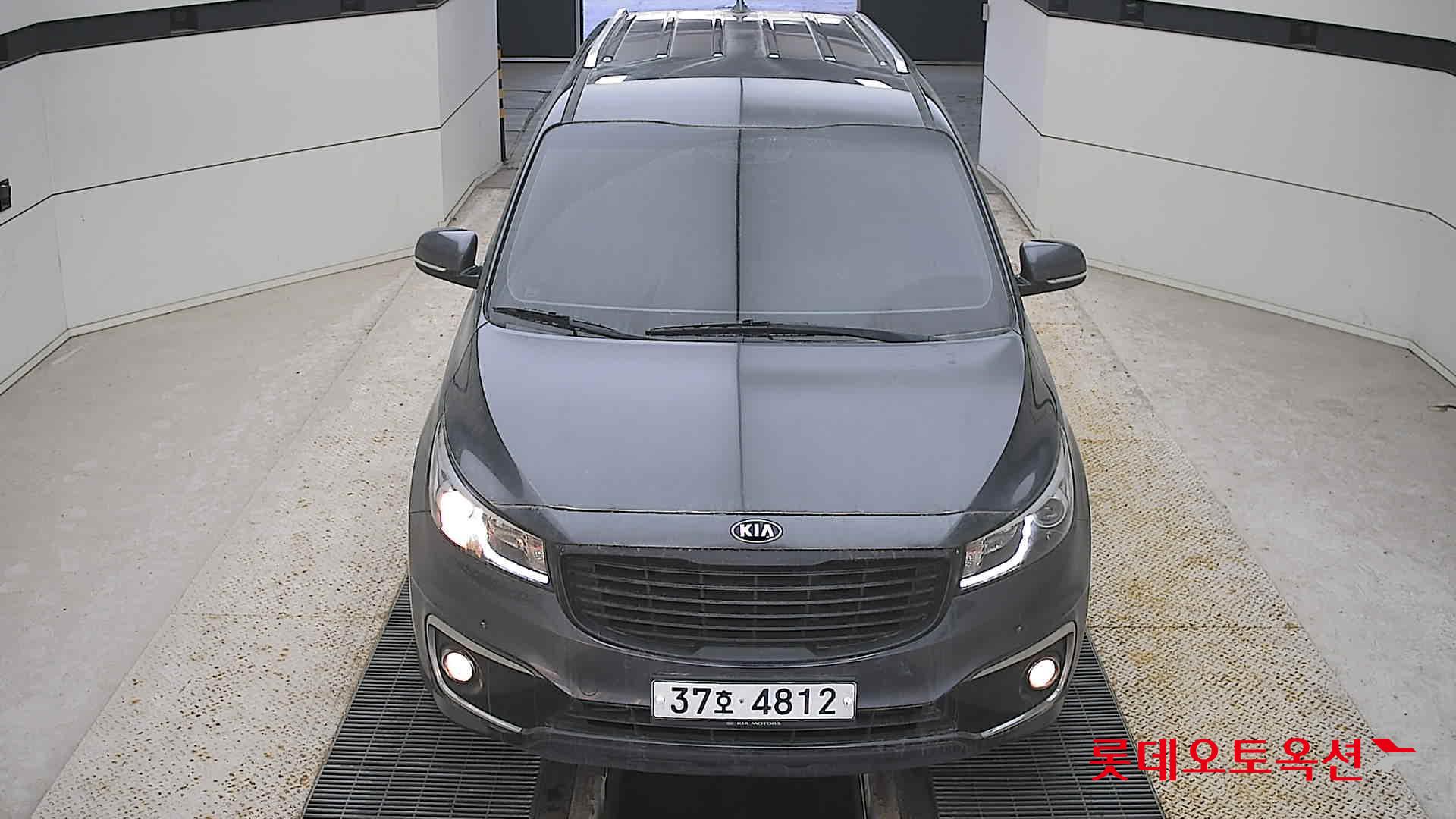Kia New Carnival