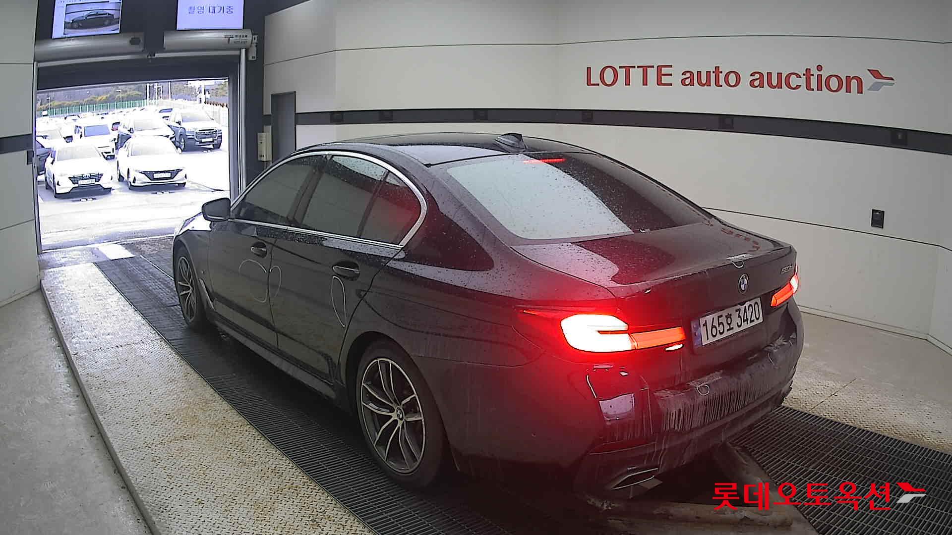 2021 - BMW 523D