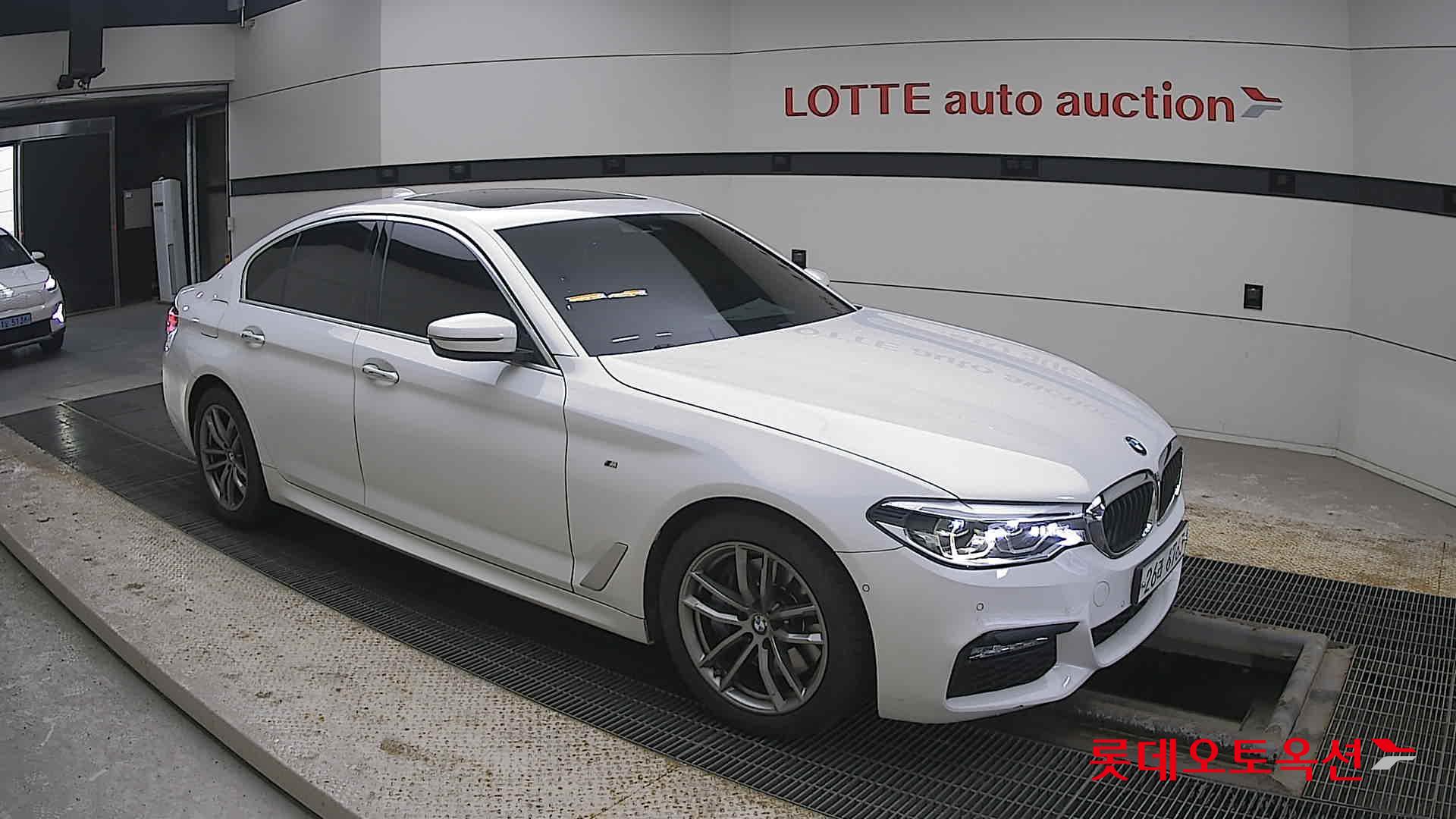 2018 - BMW 530I