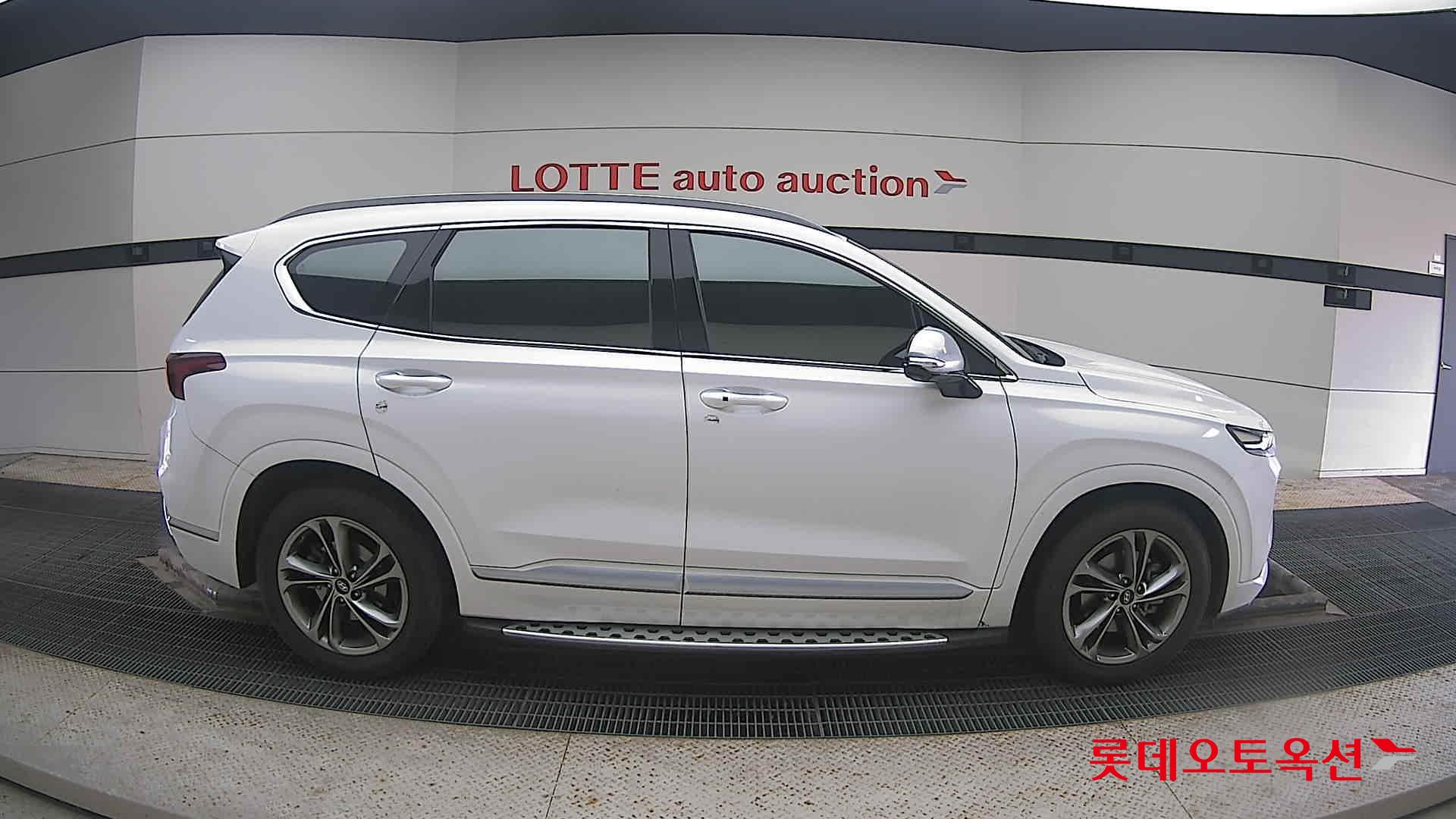 هيونداي سانتافي 2020 - صورة 21