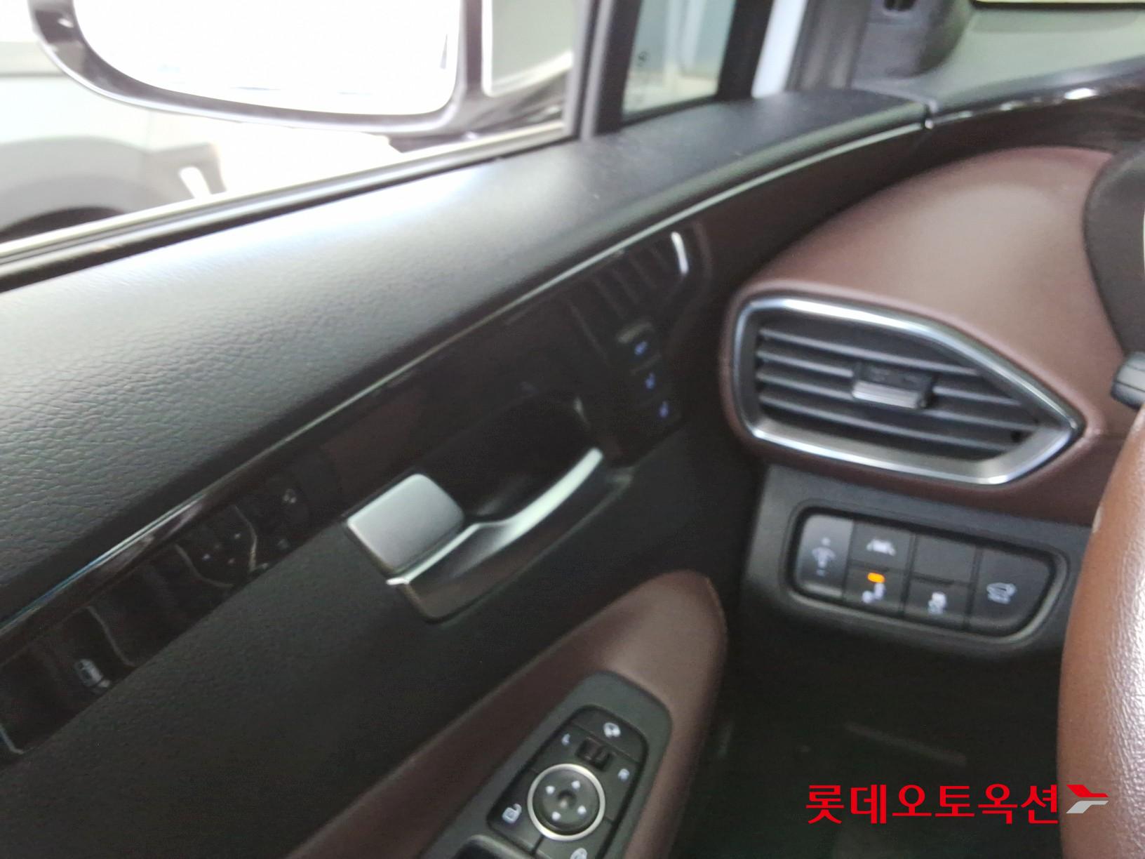 هيونداي سانتافي 2020 - صورة 29