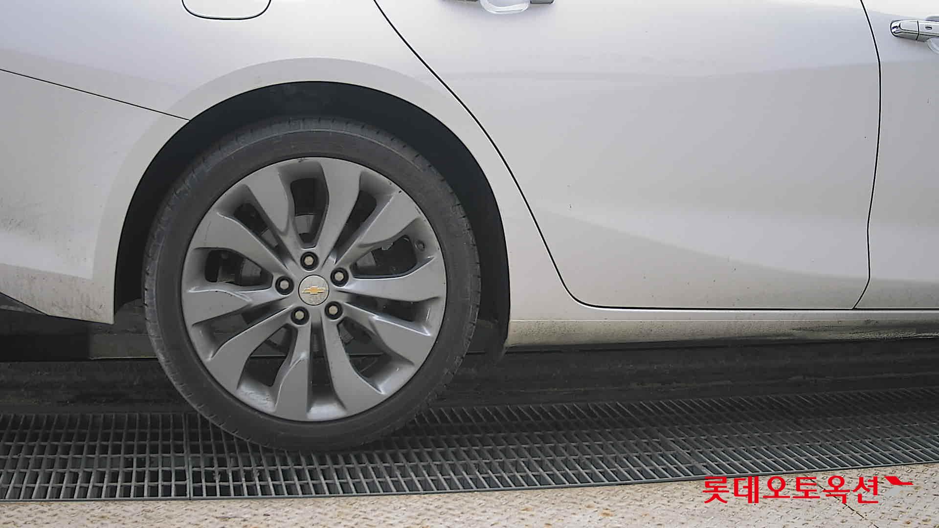 2018 - Chevrolet MALIBU