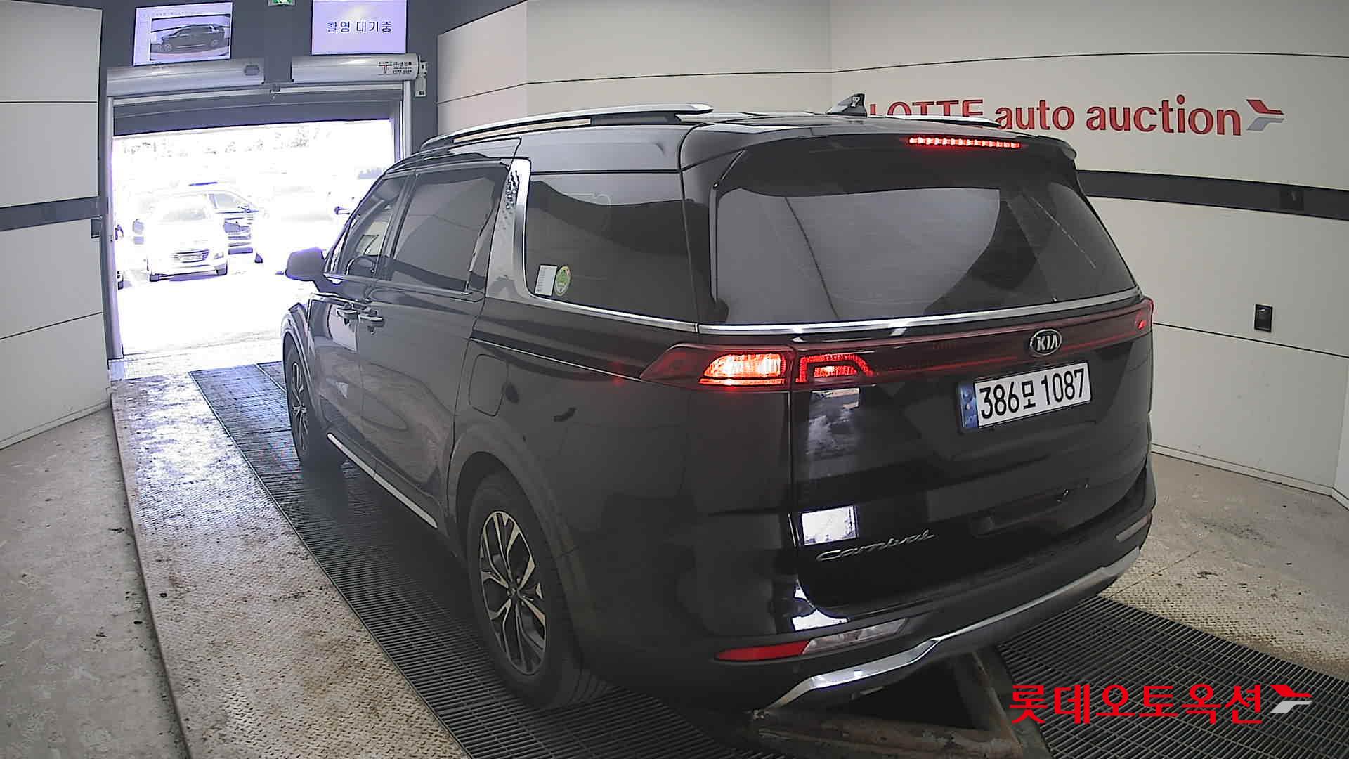 Kia Carnival 2021 - Image 16