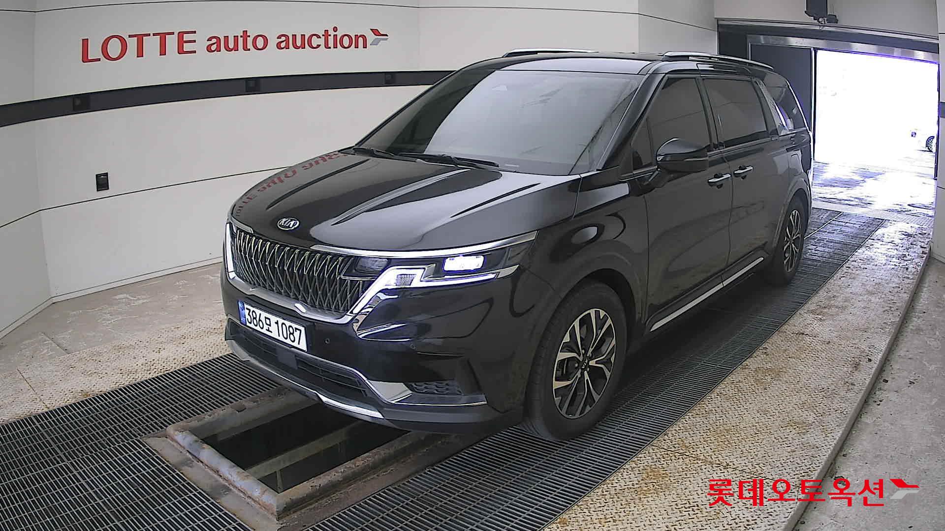 Kia Carnival 2021 - Image 3