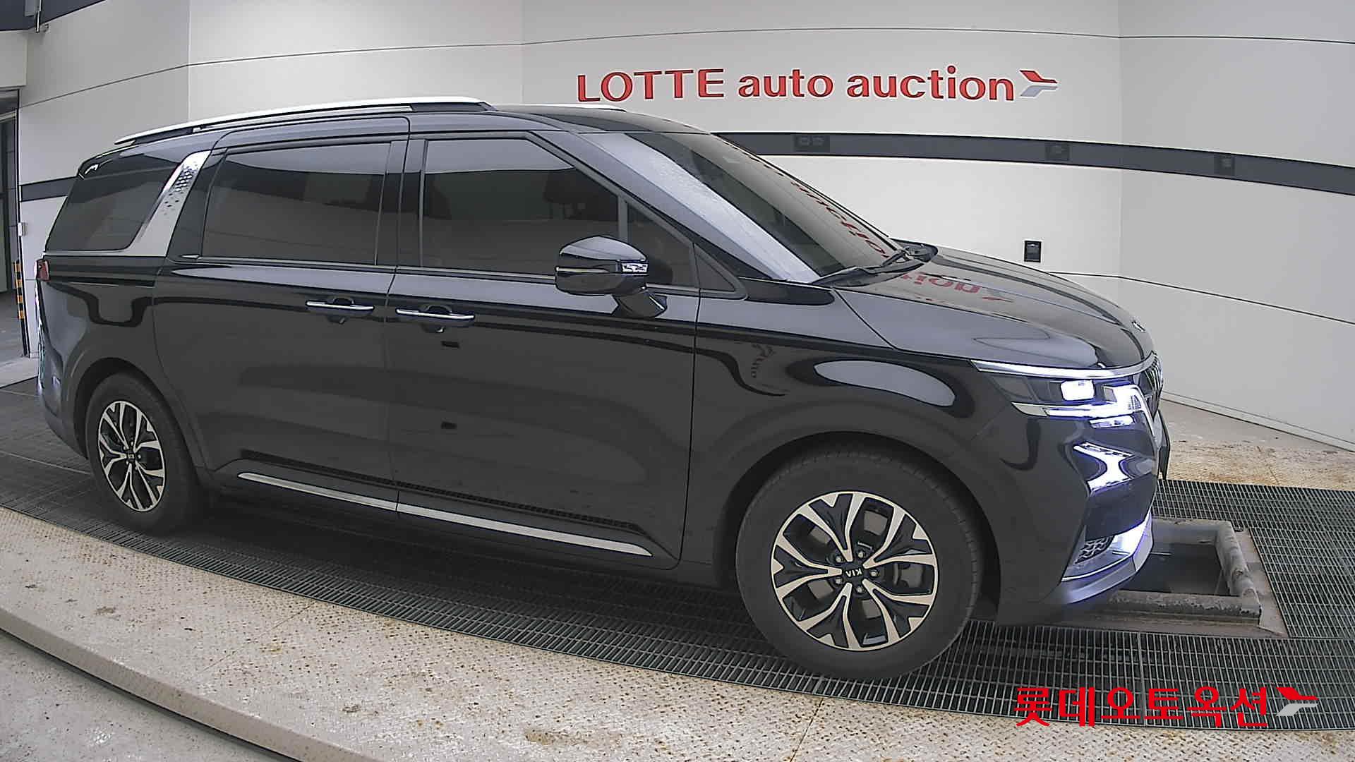 Kia Carnival 2021 - Image 22