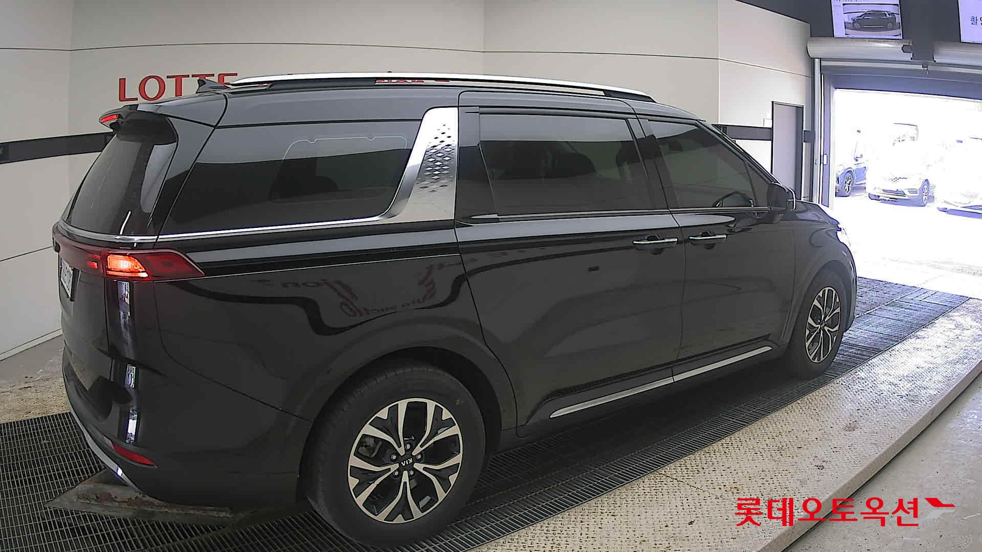 Kia Carnival 2021 - Image 19