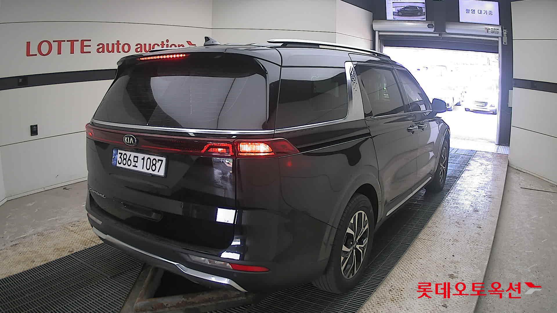 Kia Carnival 2021 - Image 18
