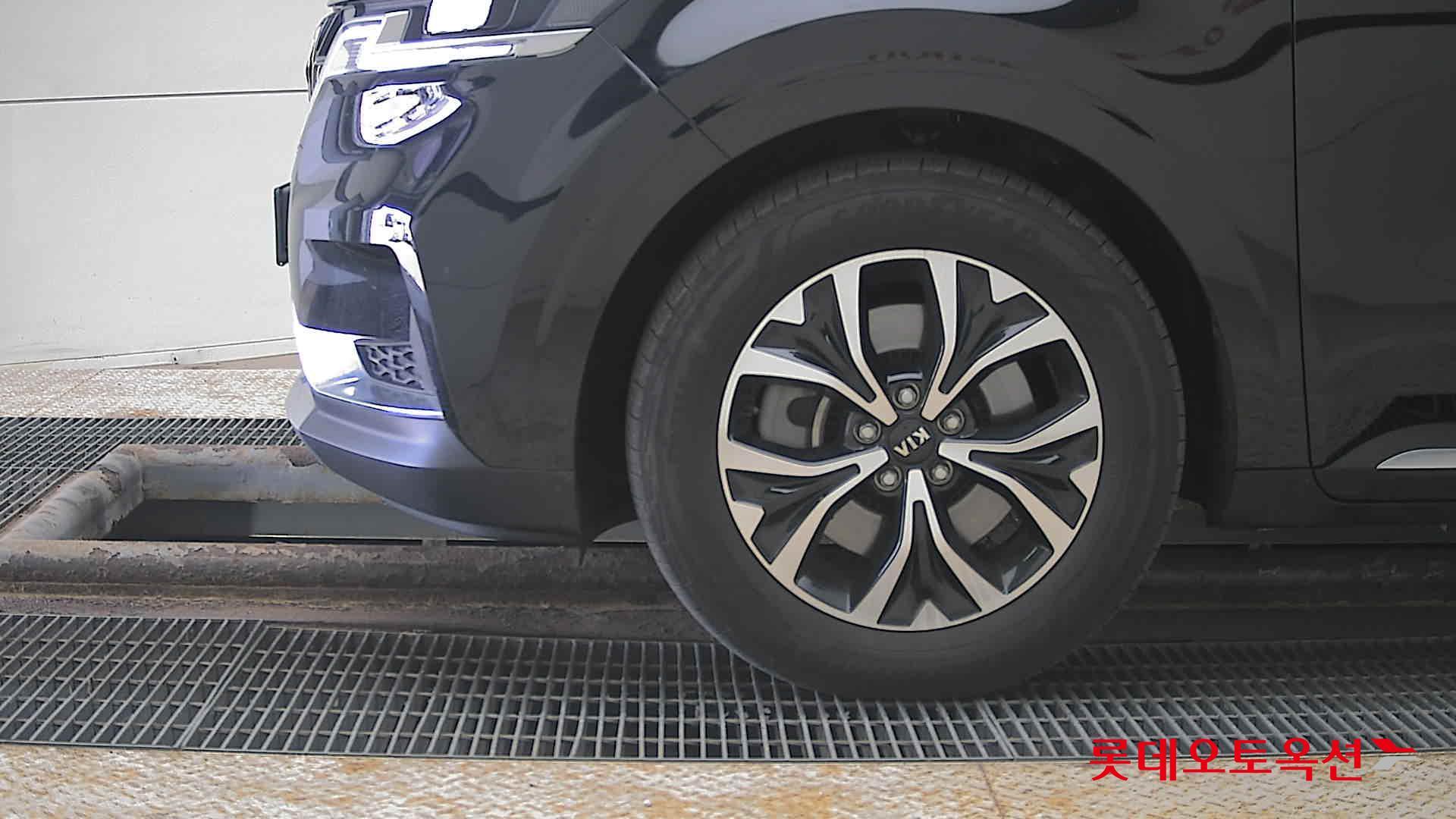 Kia Carnival 2021 - Image 25