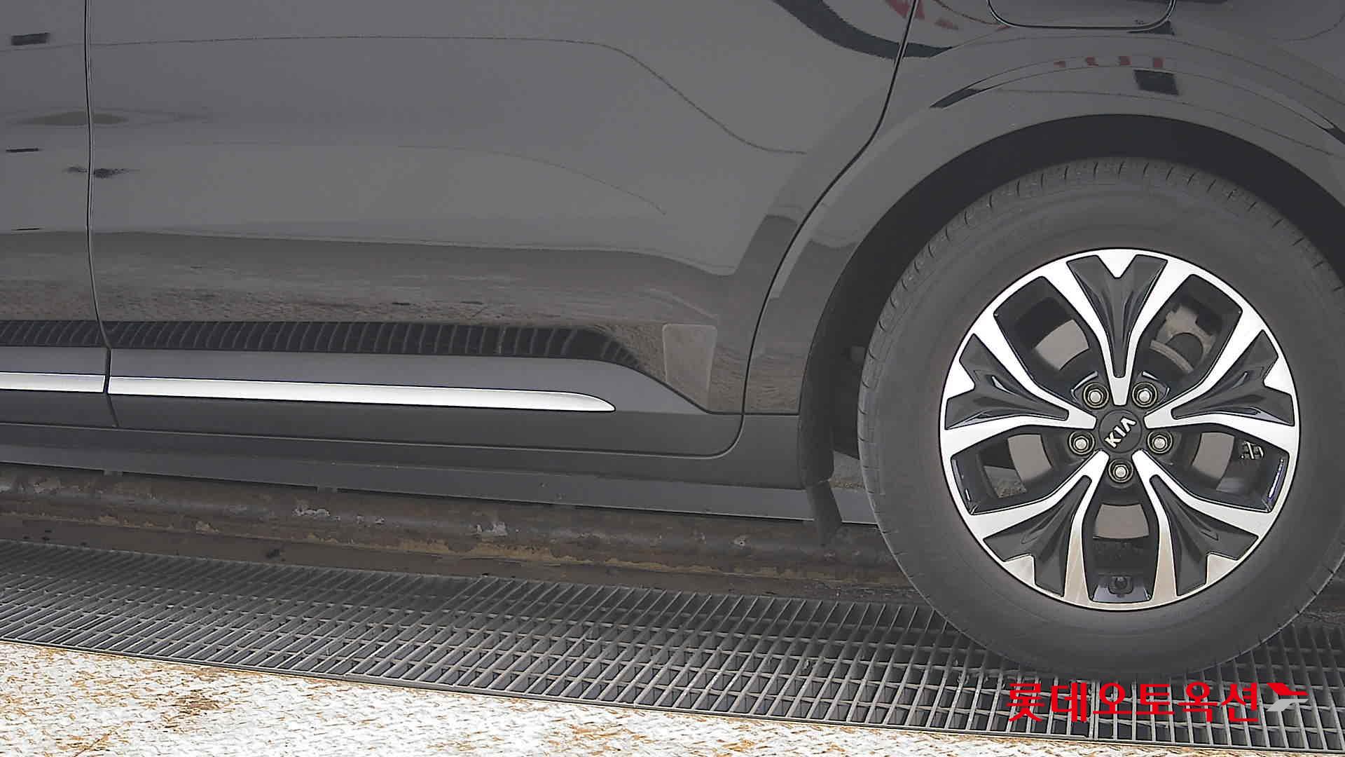 Kia Carnival 2021 - Image 26