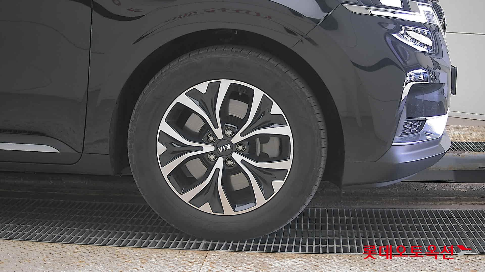 Kia Carnival 2021 - Image 27