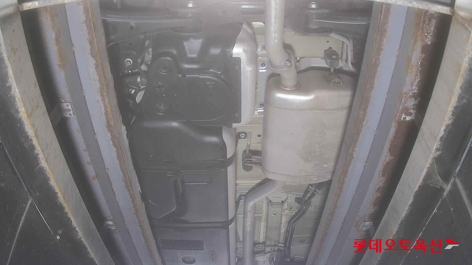 Kia Carnival 2021 - Image 2