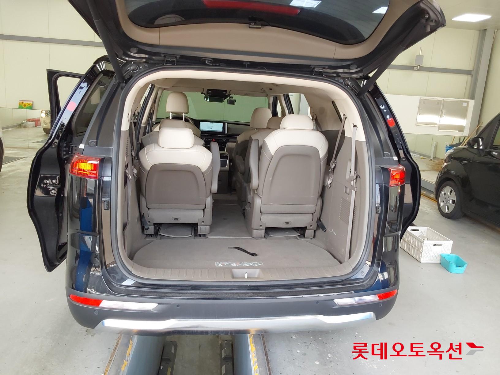 Kia Carnival 2021 - Image 9