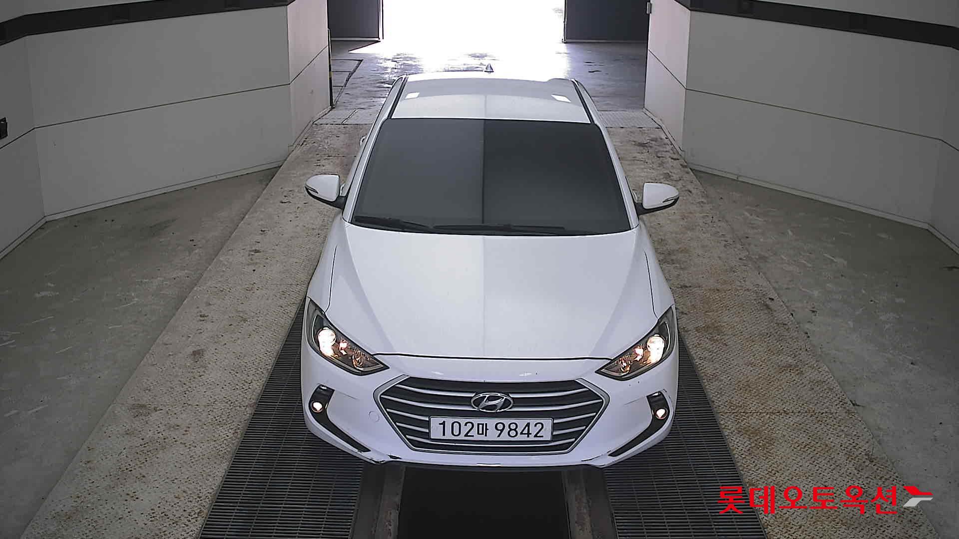 هيونداي إلانترا