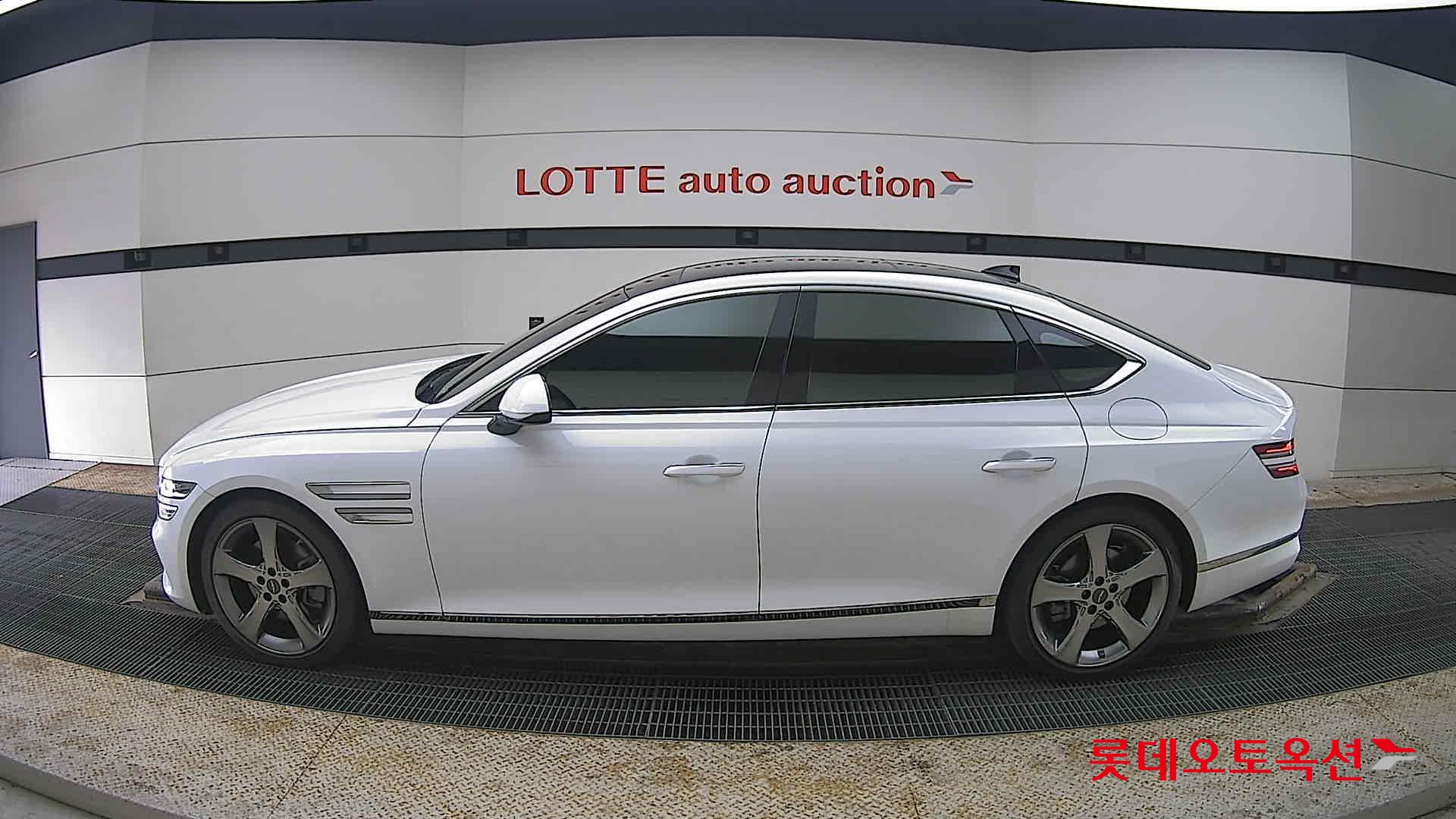 Genesis G80 2021 - Image 13