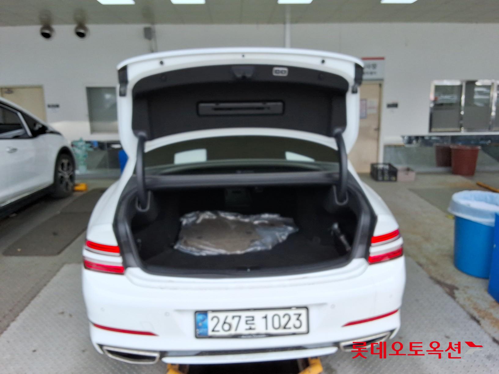 Genesis G80 2021 - Image 9