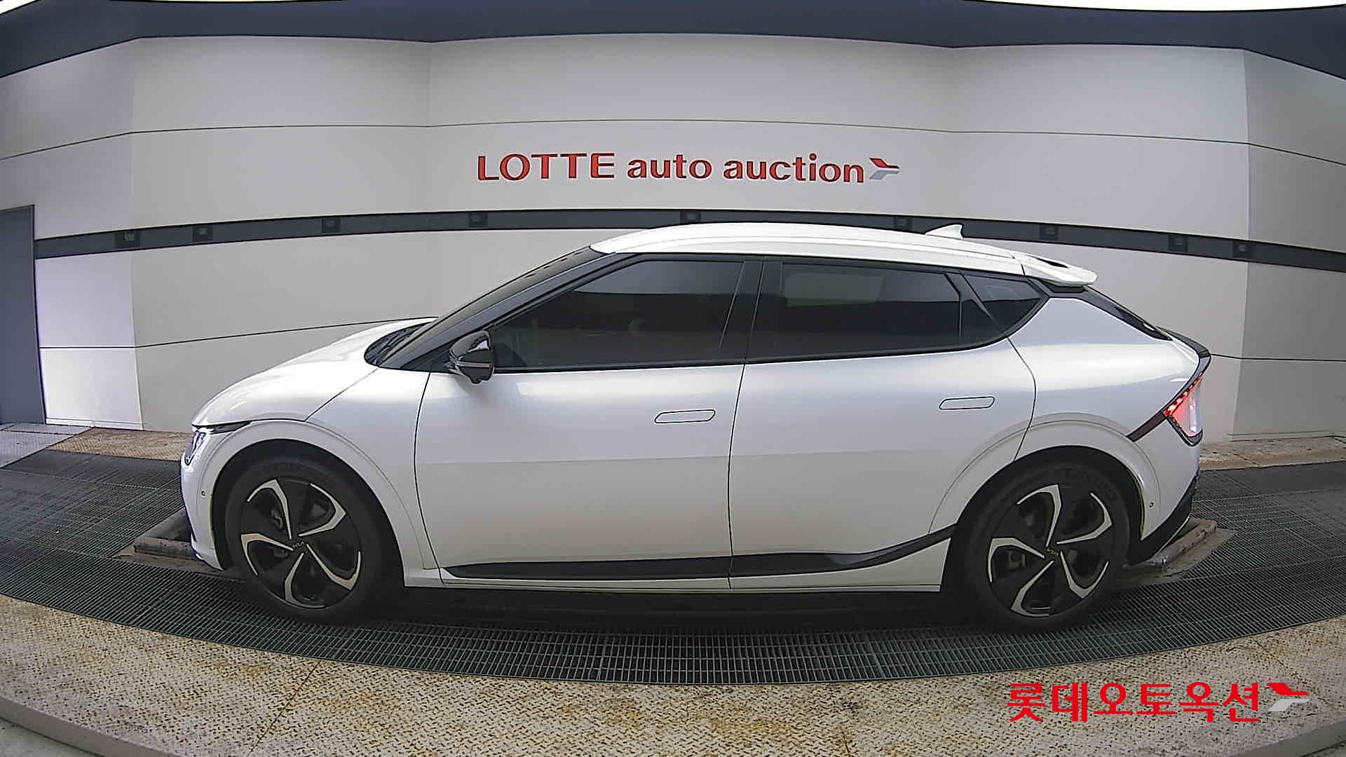 كيا EV6 2022 - صورة 13