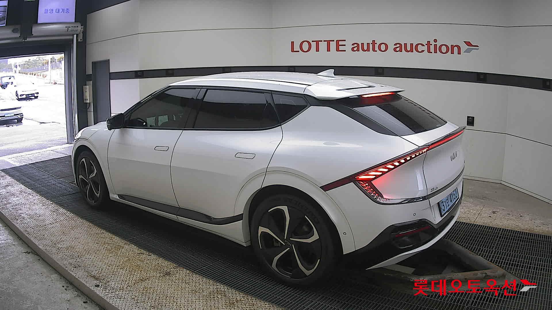 كيا EV6 2022 - صورة 15