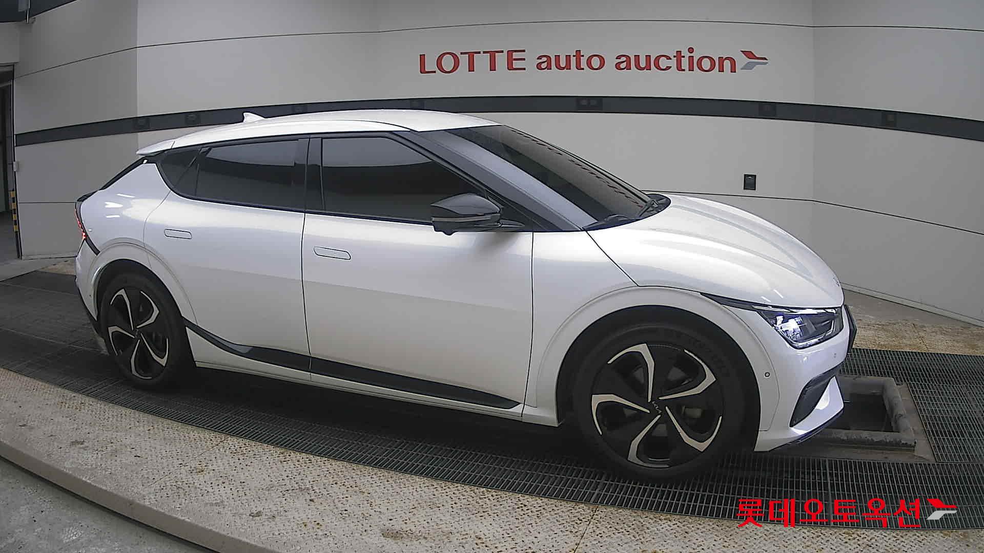 كيا EV6 2022 - صورة 22