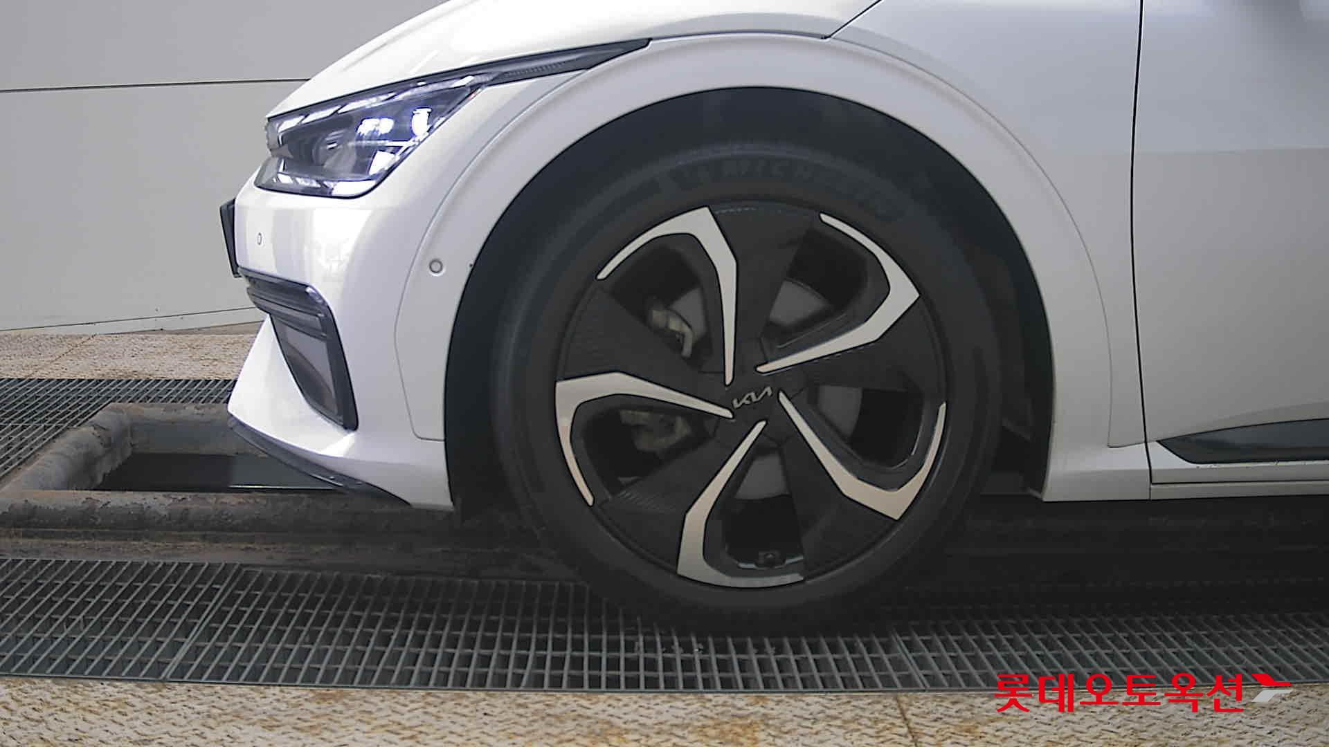 كيا EV6 2022 - صورة 25