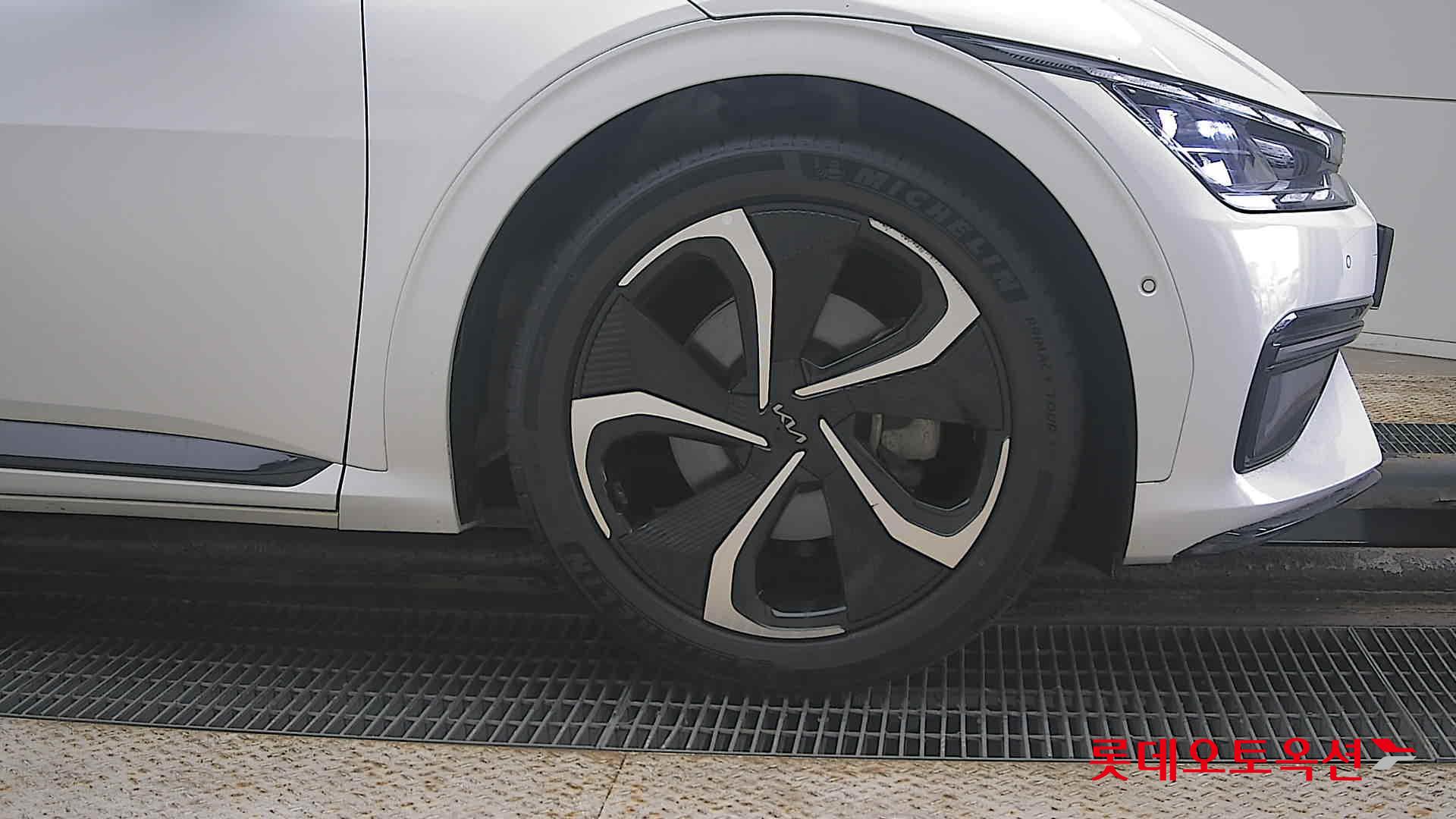 كيا EV6 2022 - صورة 27