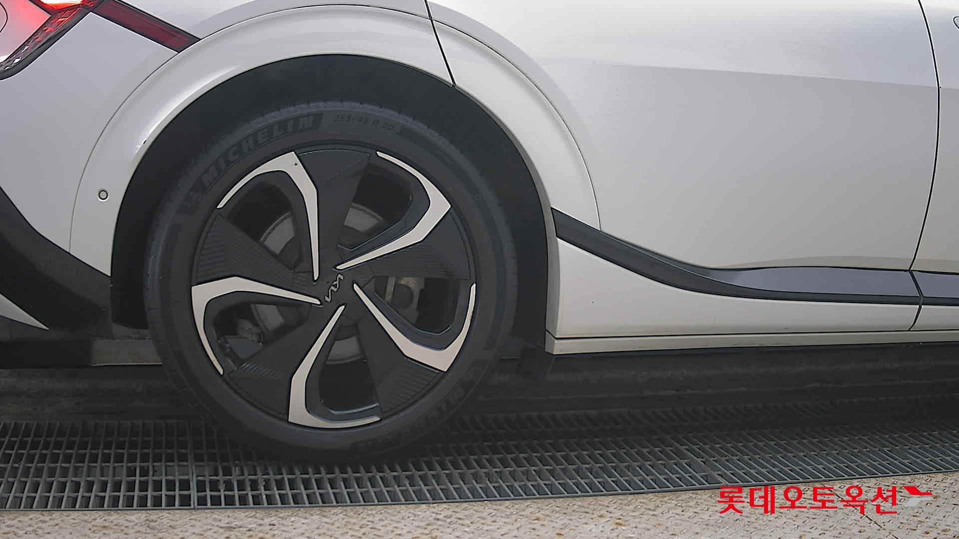 كيا EV6 2022 - صورة 28