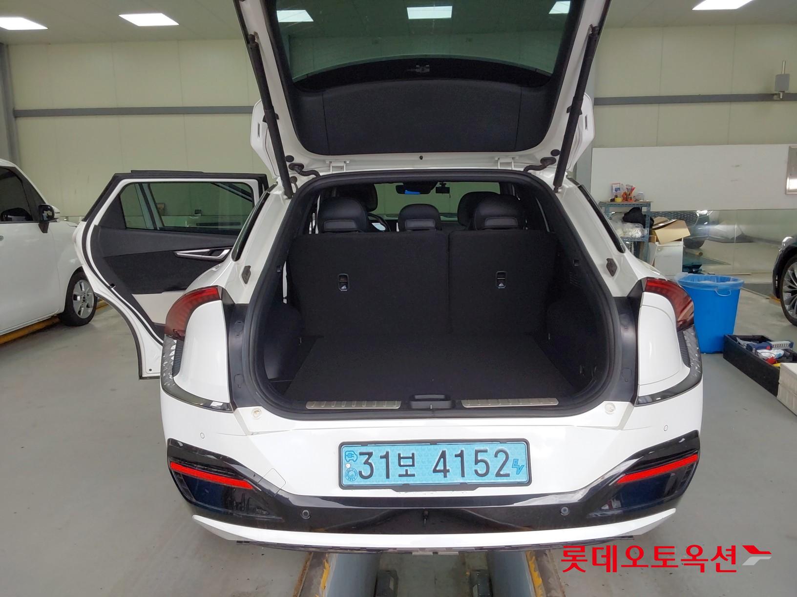 كيا EV6 2022 - صورة 9