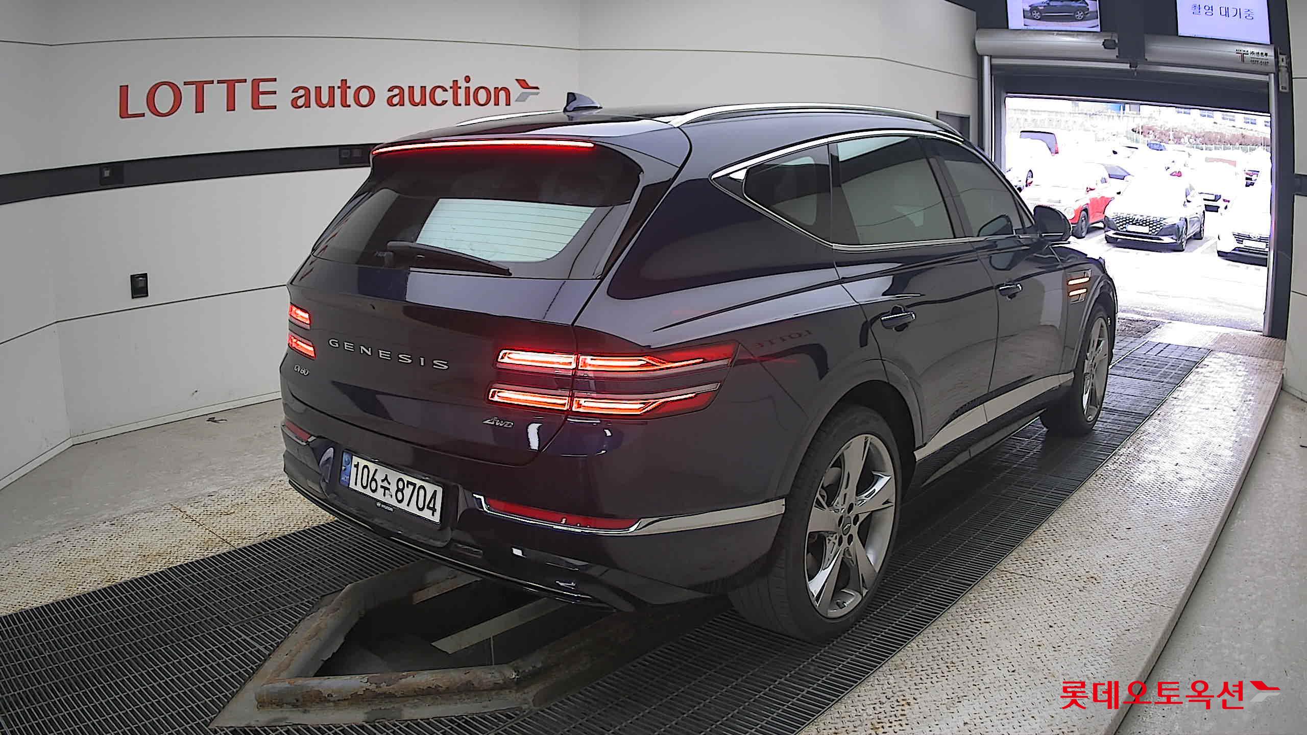 جينسس جي في 80