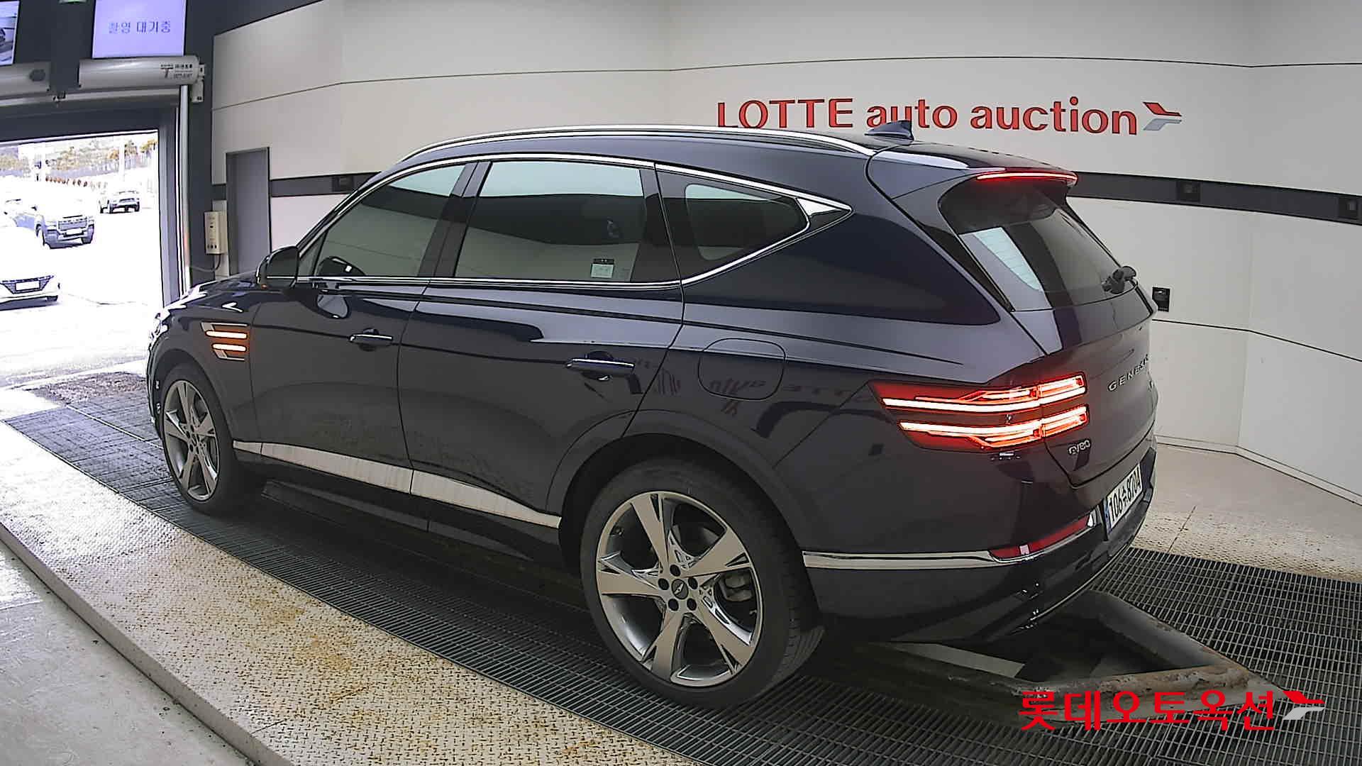 جينسس جي في 80