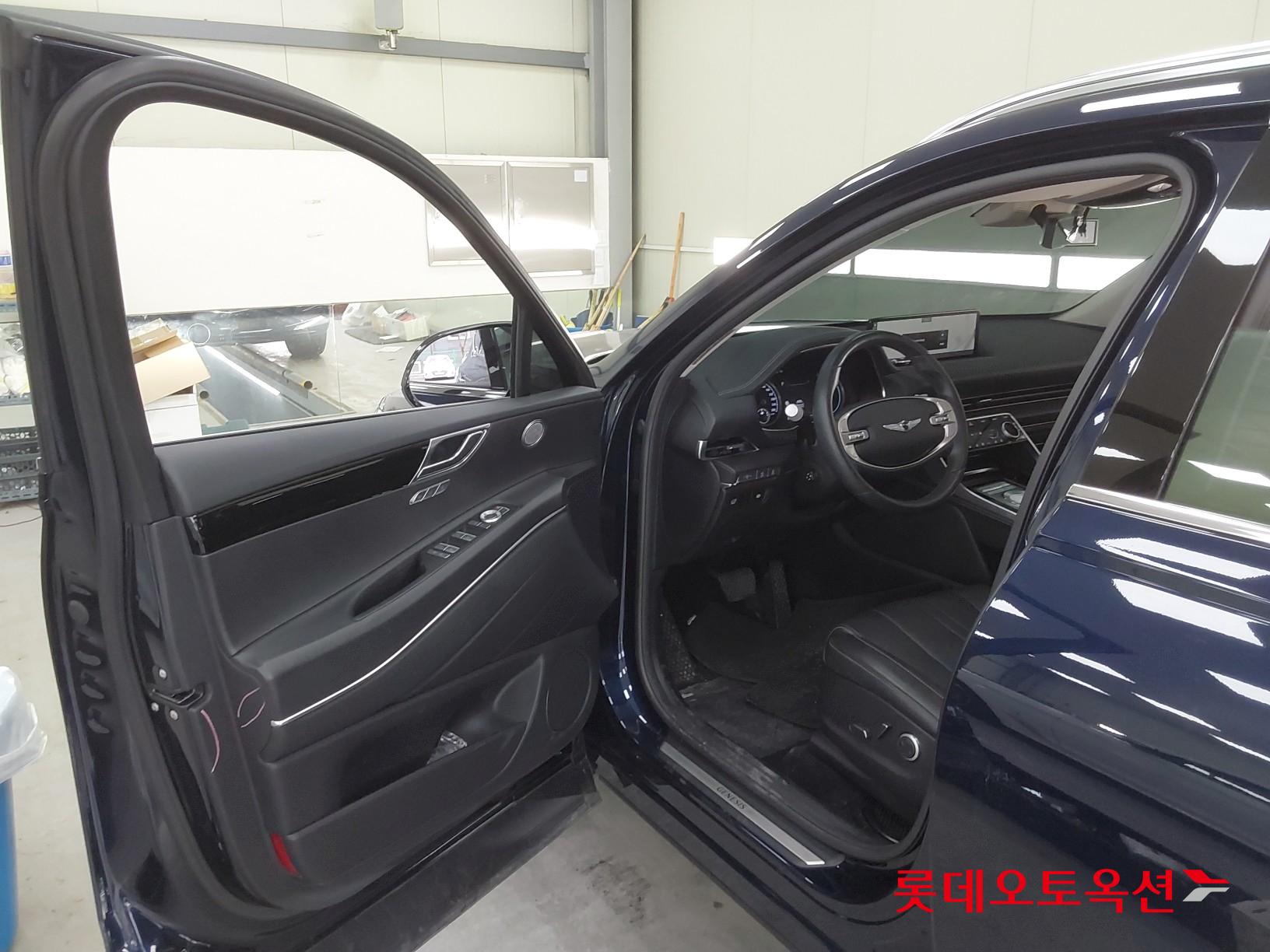 جينسس جي في 80