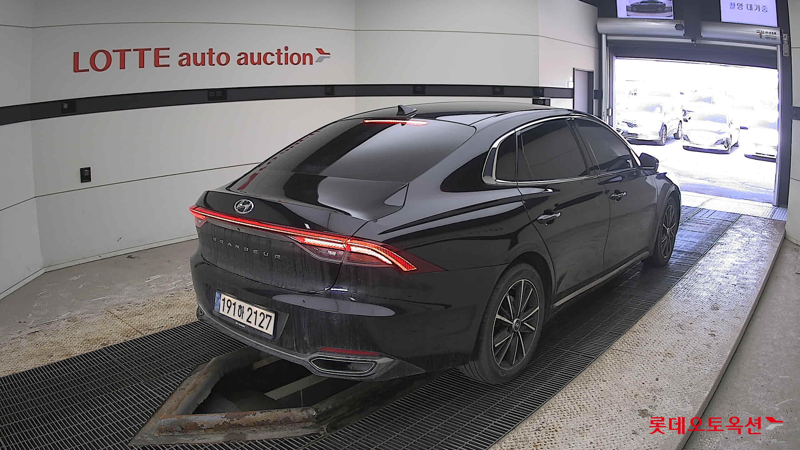 2023 - Hyundai GRANDEUR