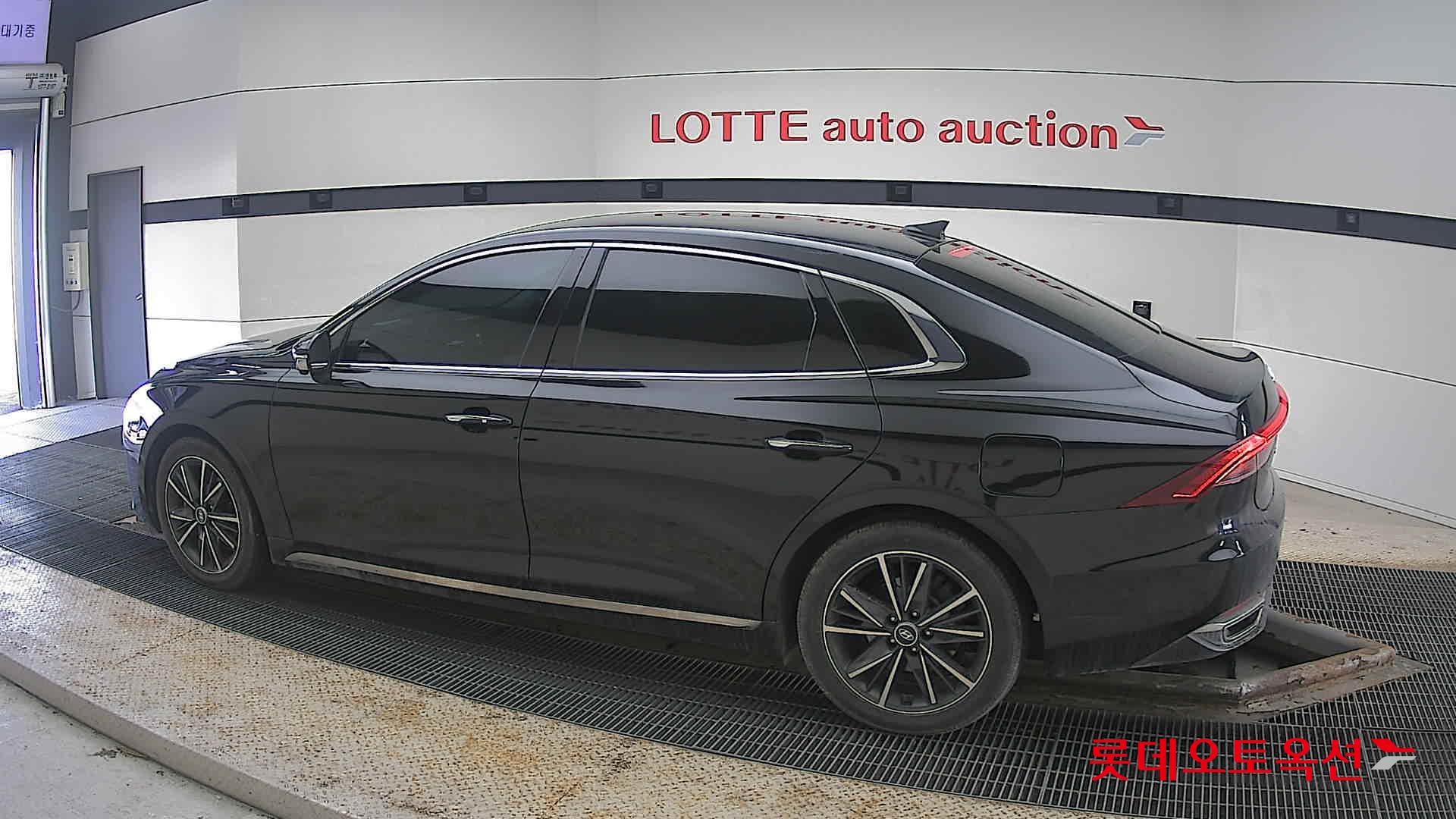 2023 - Hyundai GRANDEUR