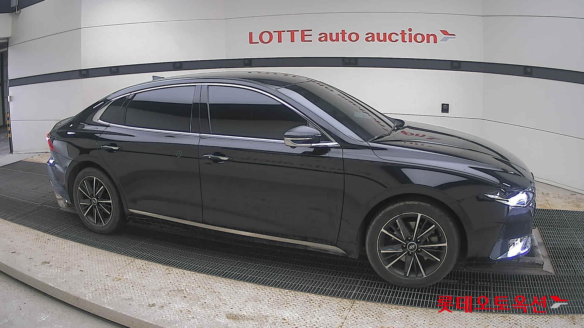 2023 - Hyundai GRANDEUR