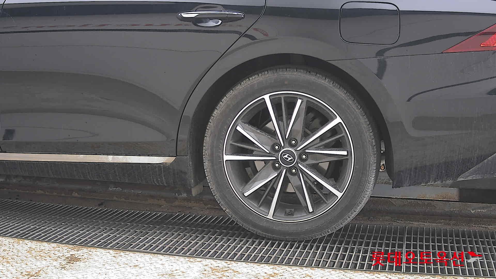 2023 - Hyundai GRANDEUR