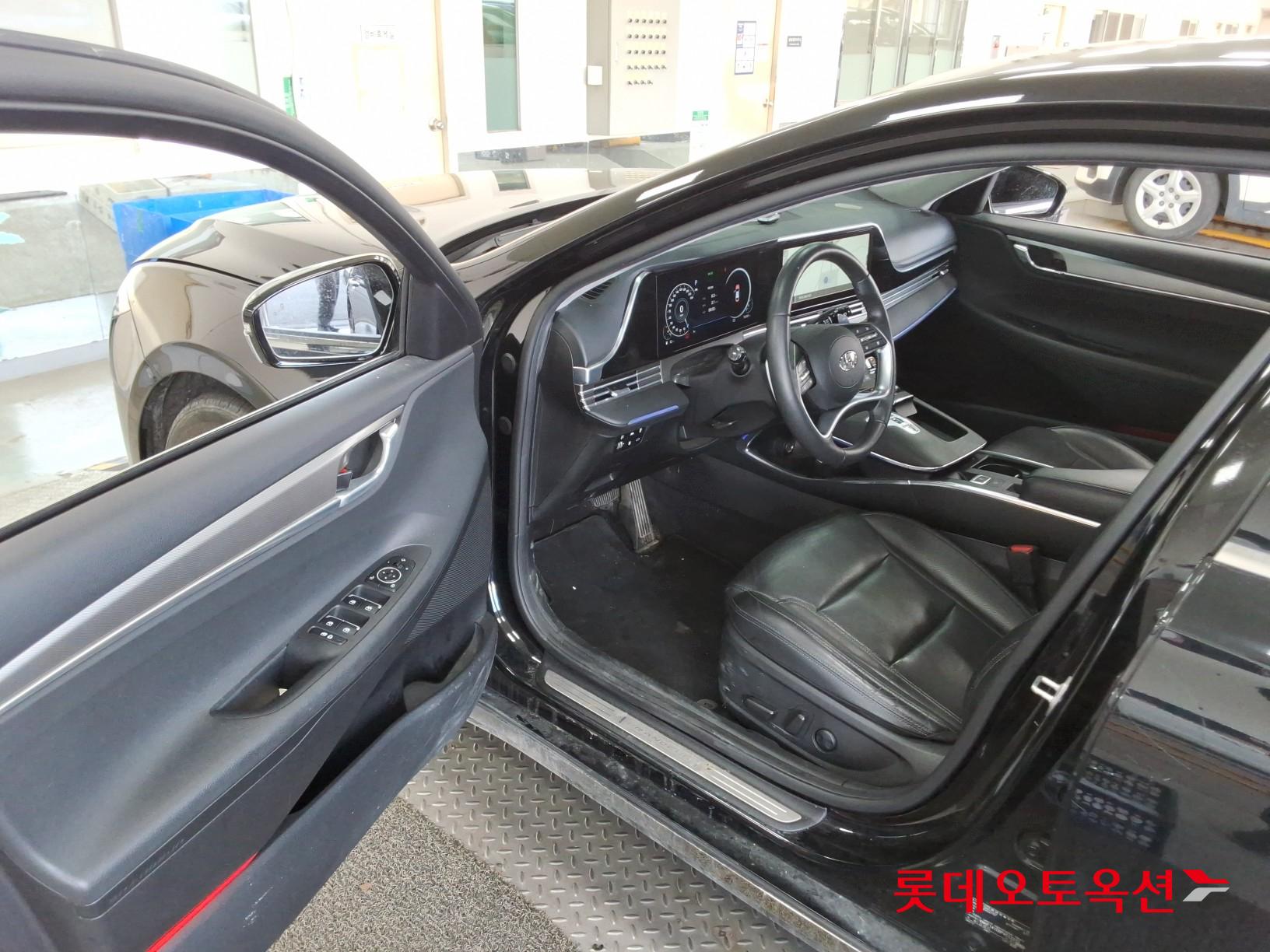 2023 - Hyundai GRANDEUR