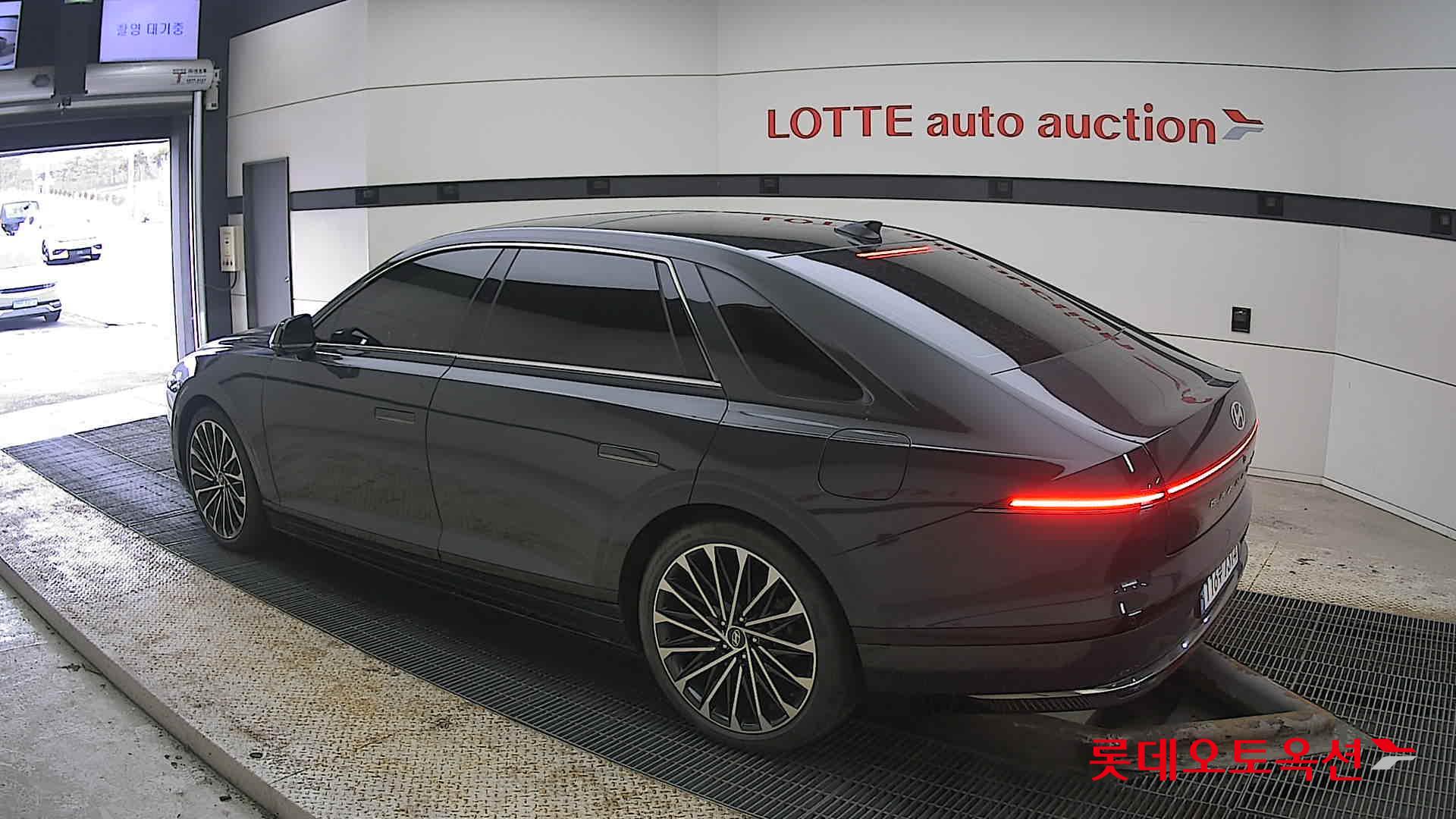 هيونداي أزيرا