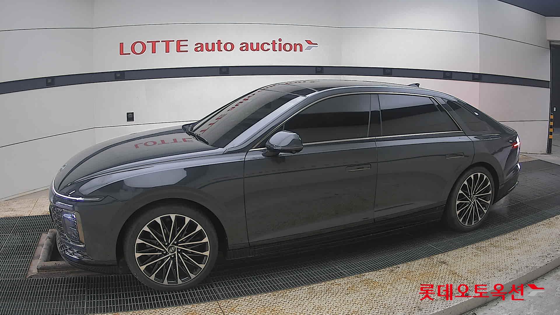 هيونداي أزيرا