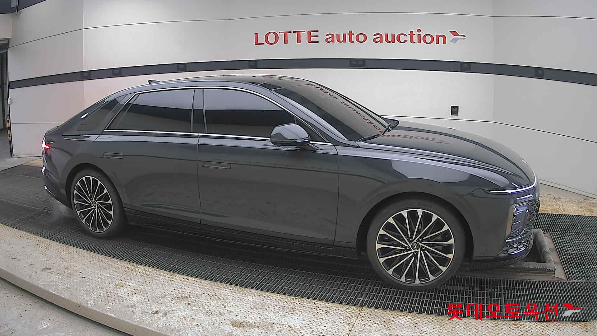 هيونداي أزيرا