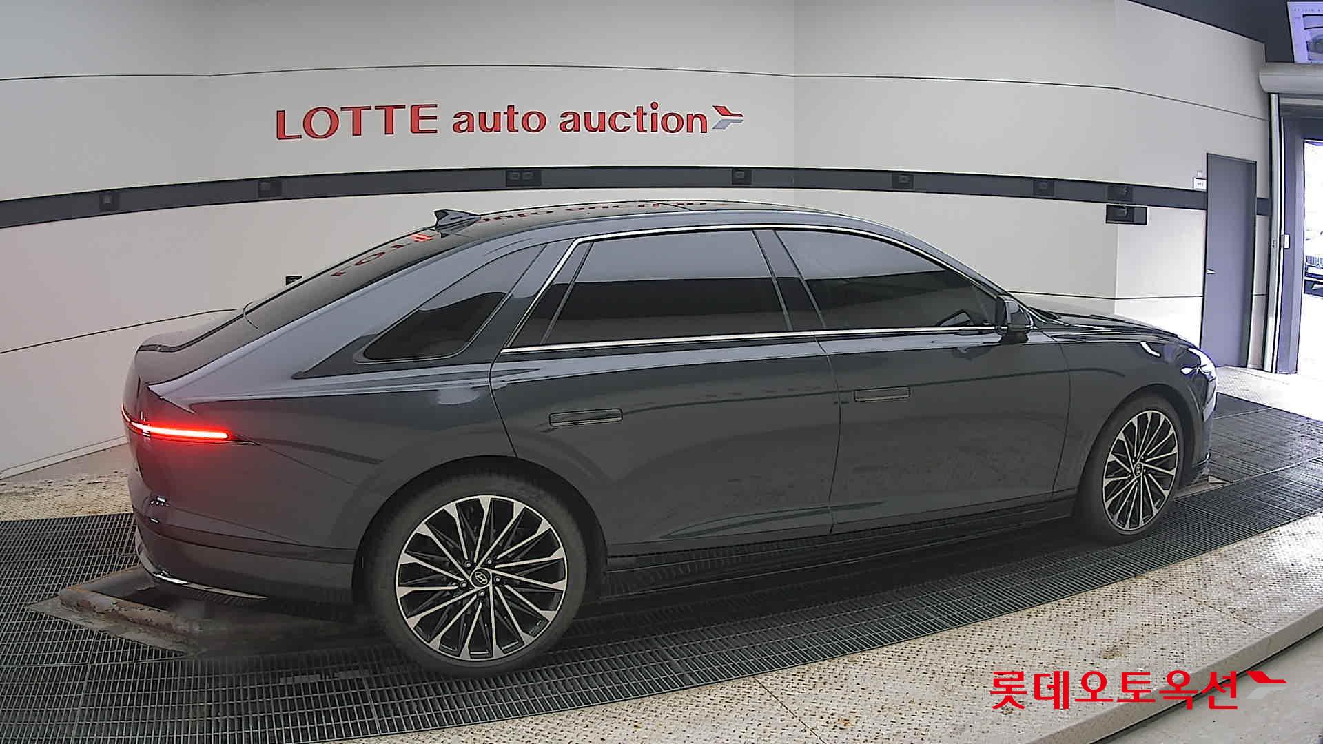 هيونداي أزيرا