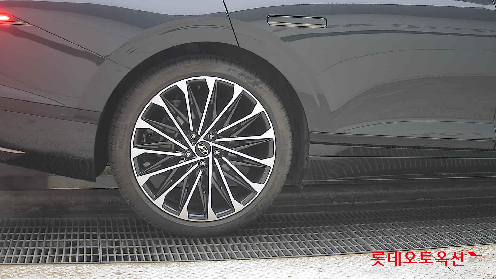 هيونداي أزيرا