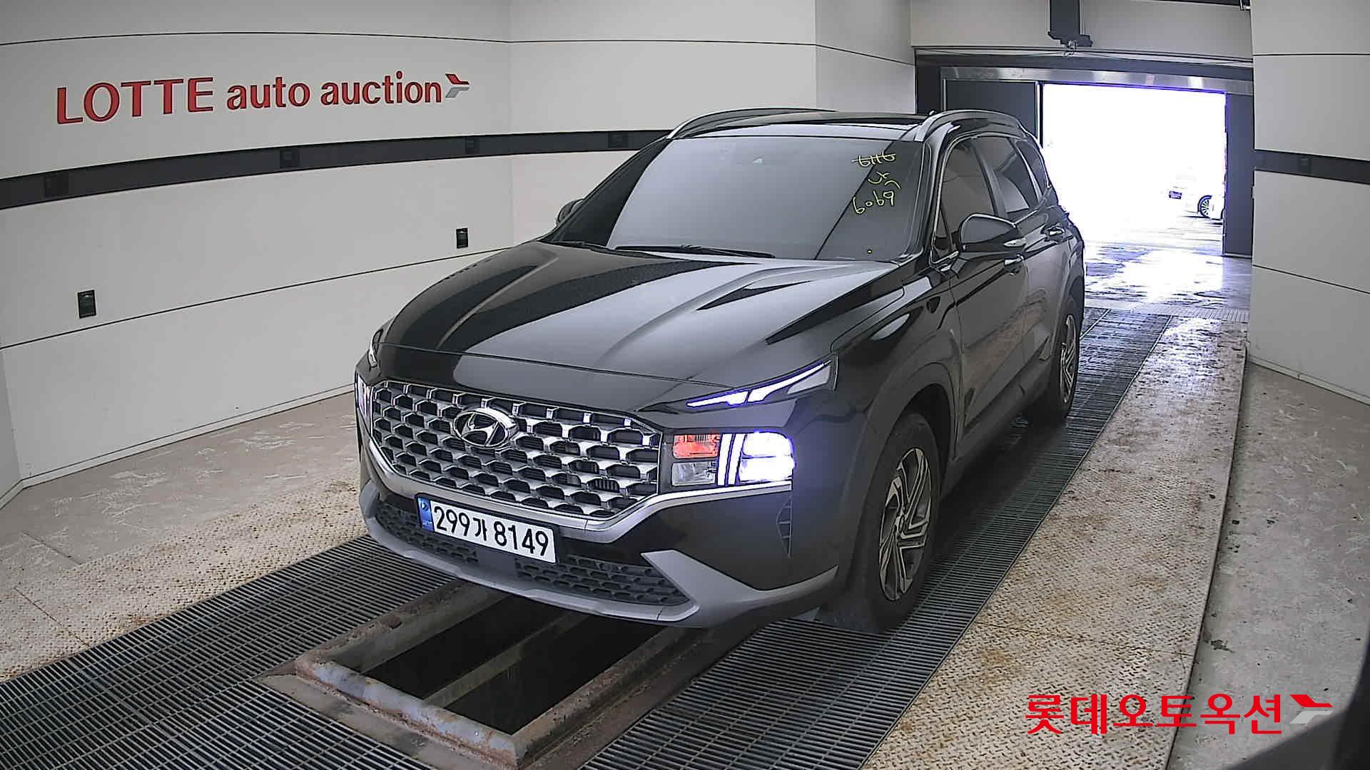 2021 - Hyundai SANTAFE