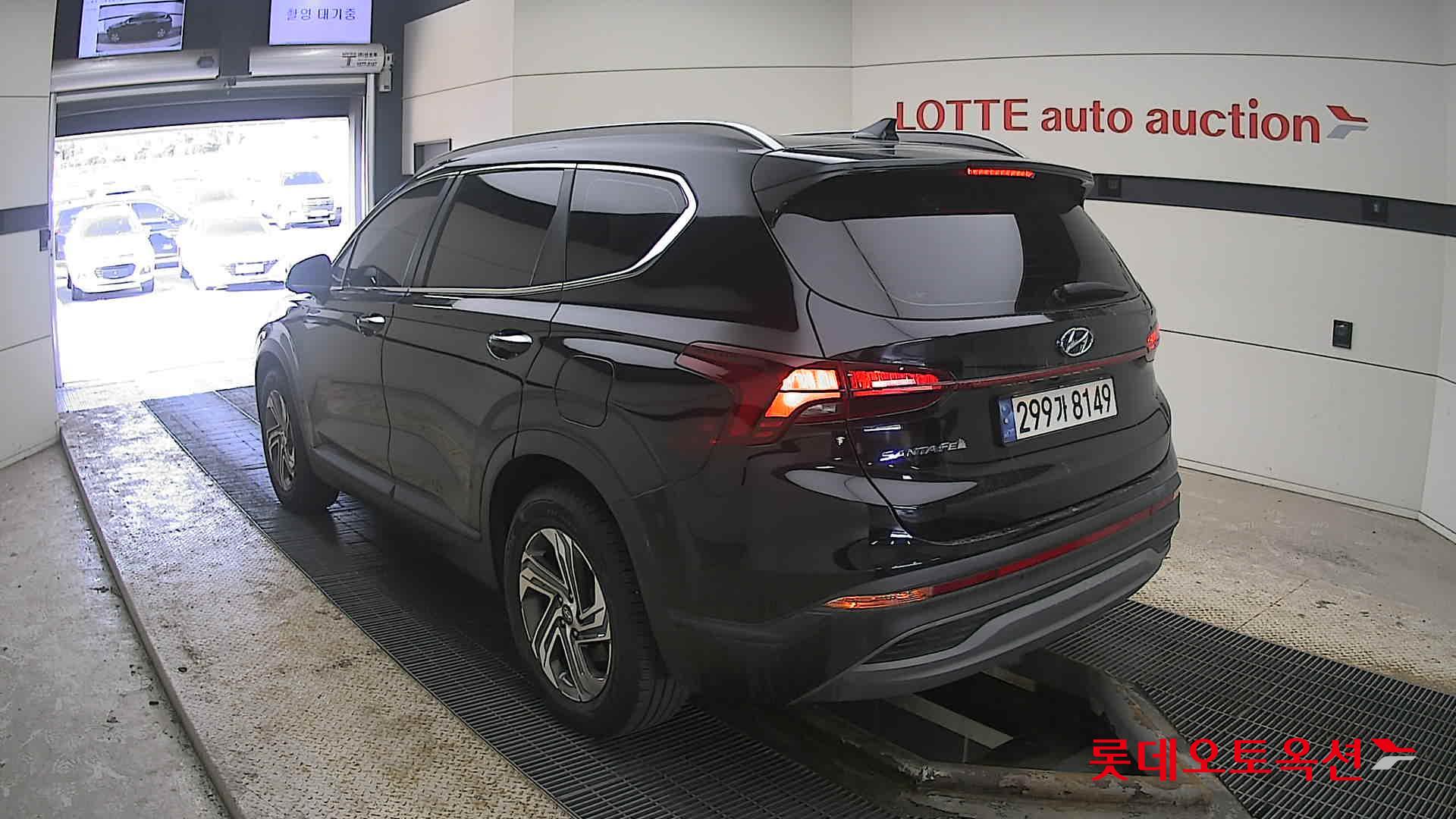 2021 - Hyundai SANTAFE