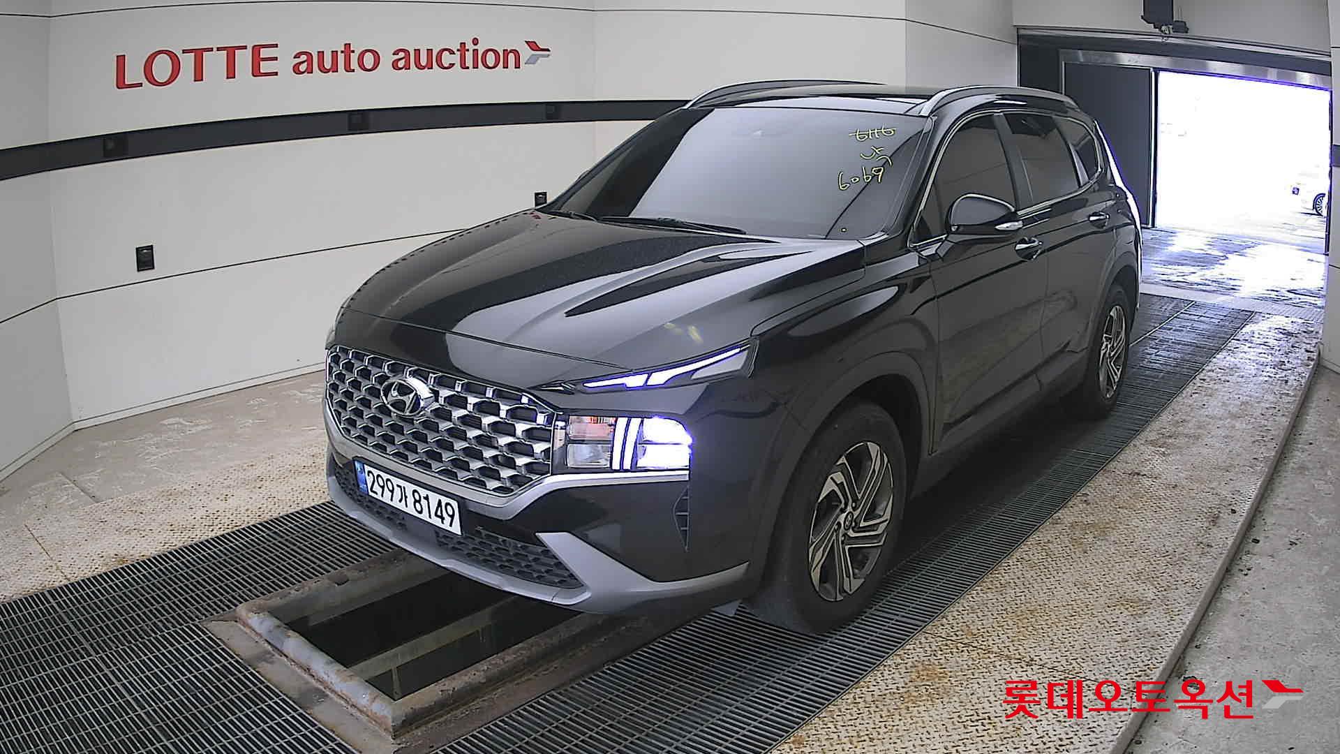 2021 - Hyundai SANTAFE