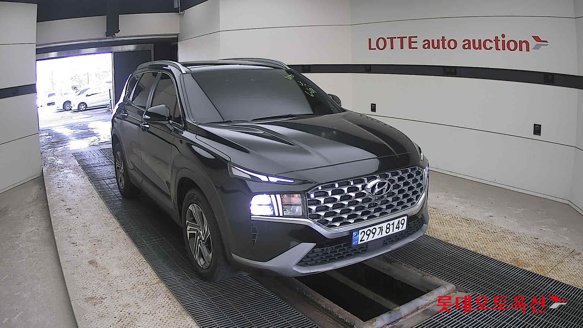 2021 - Hyundai SANTAFE