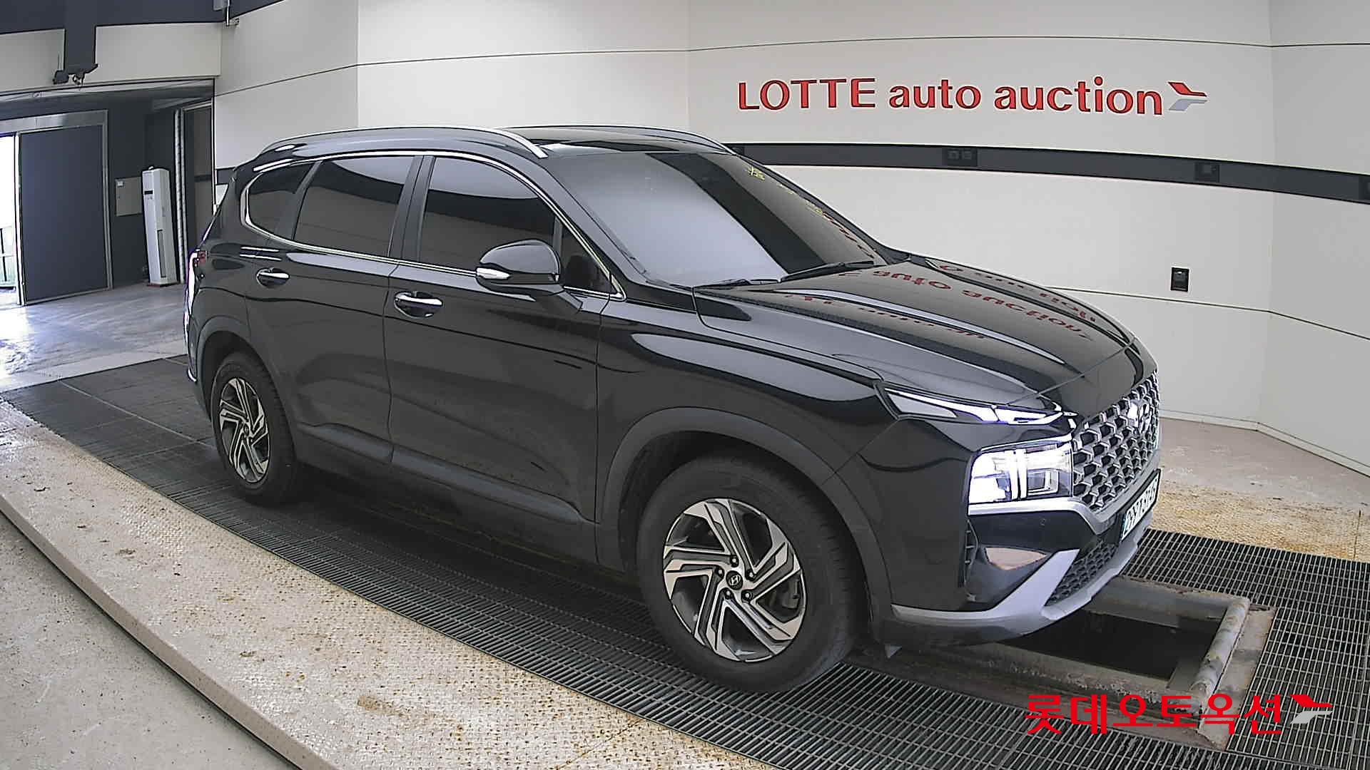 2021 - Hyundai SANTAFE