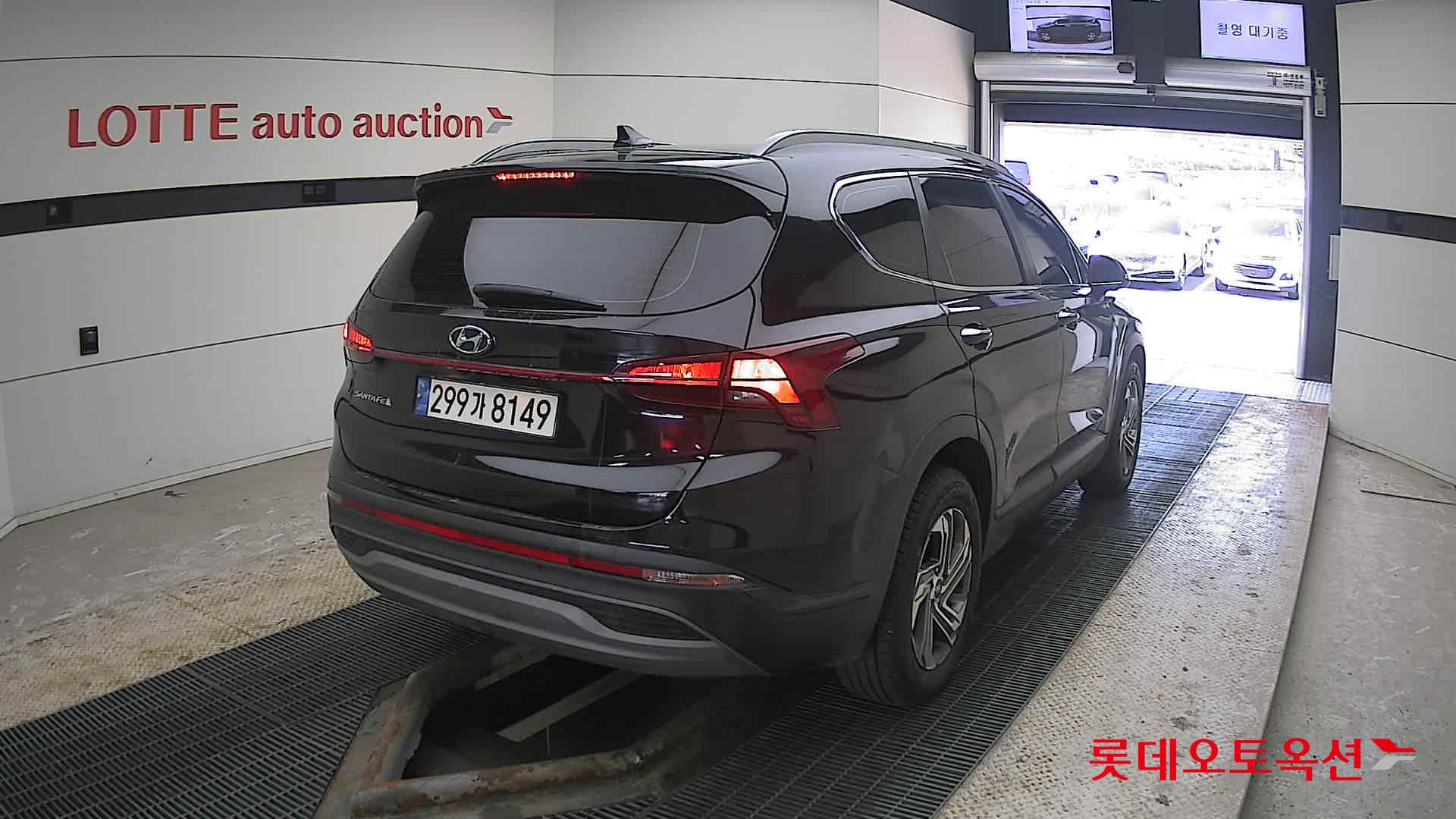 2021 - Hyundai SANTAFE