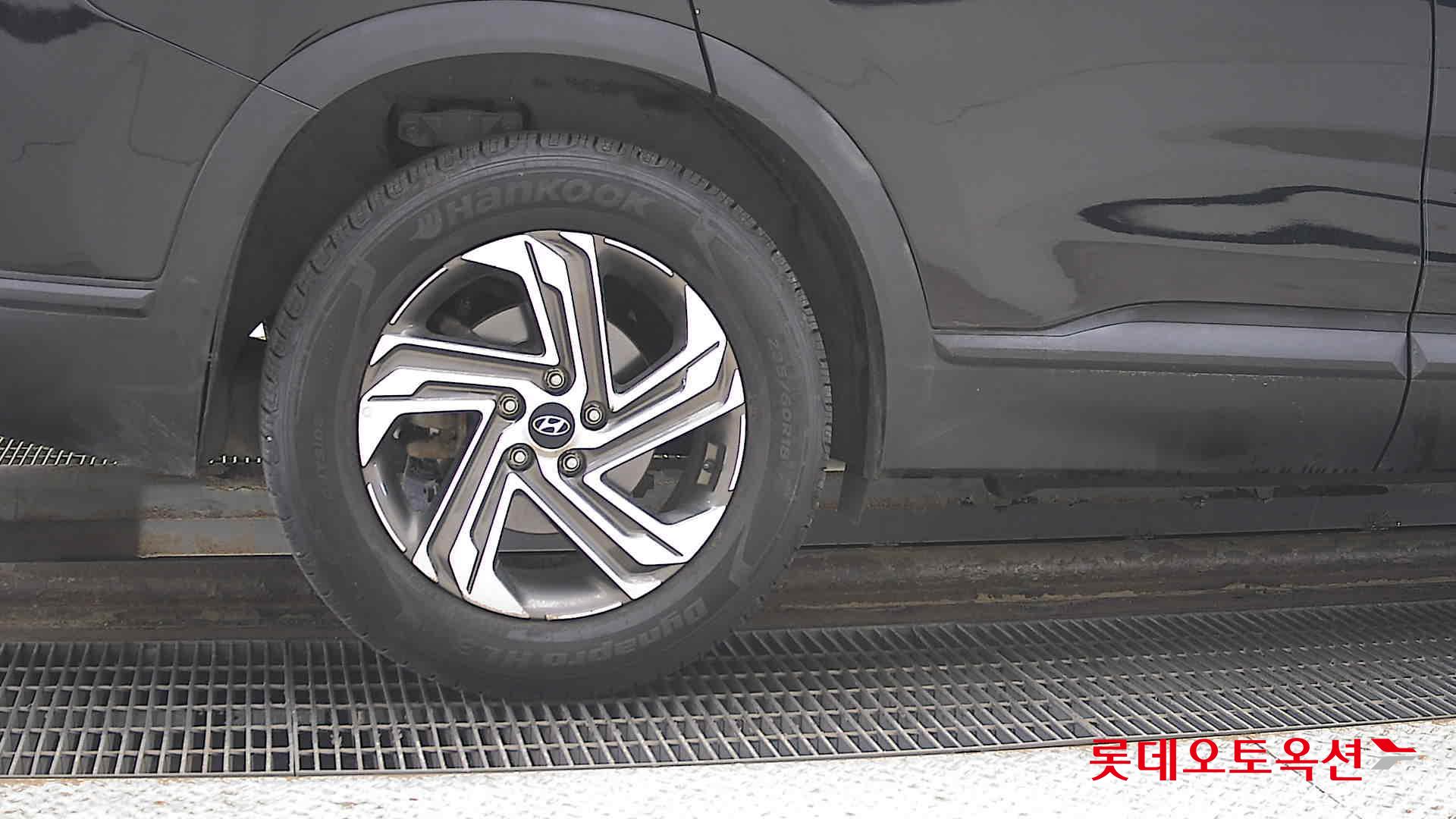 2021 - Hyundai SANTAFE