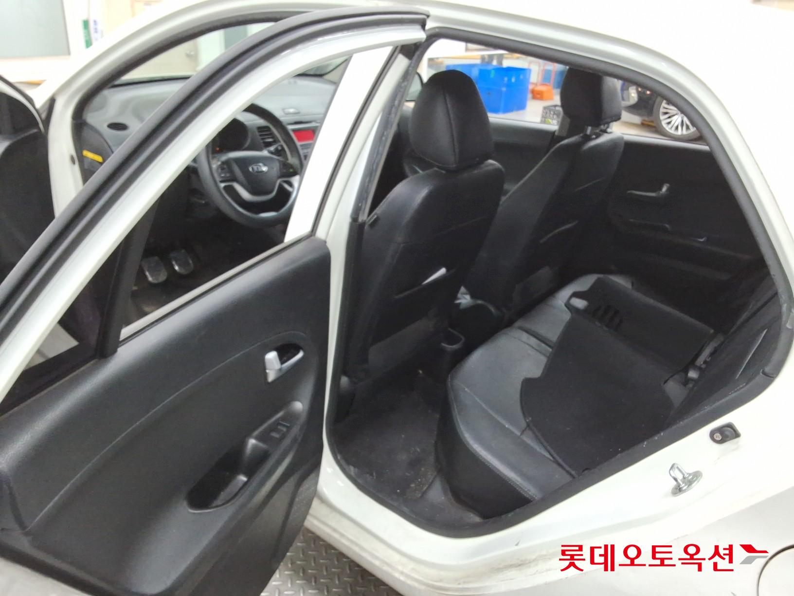 Kia Morning 2015 - Image 36