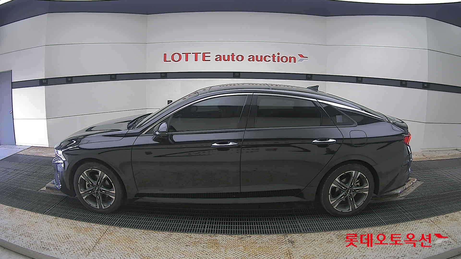 كيا K5 2021 - صورة 13