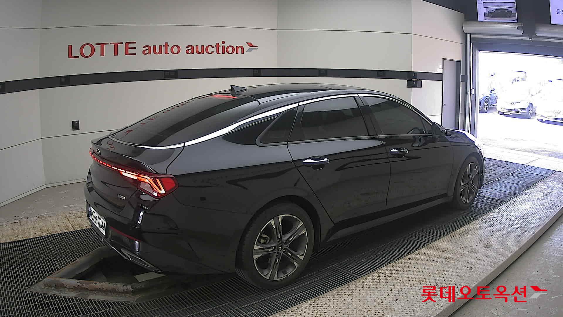 كيا K5 2021 - صورة 19